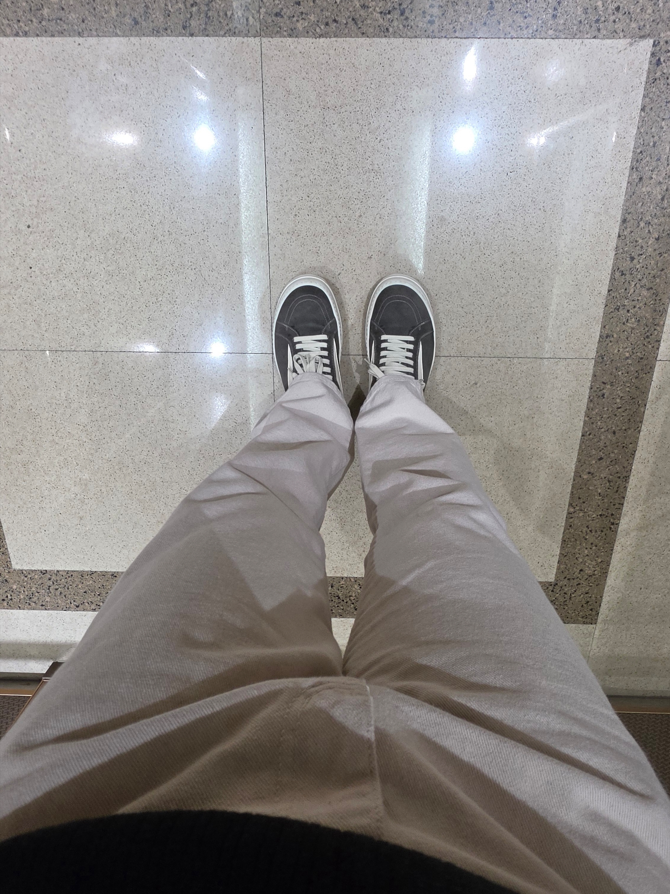 Rick Owens Temple Vintage Sneakers Khaki Milk 착용 스타일