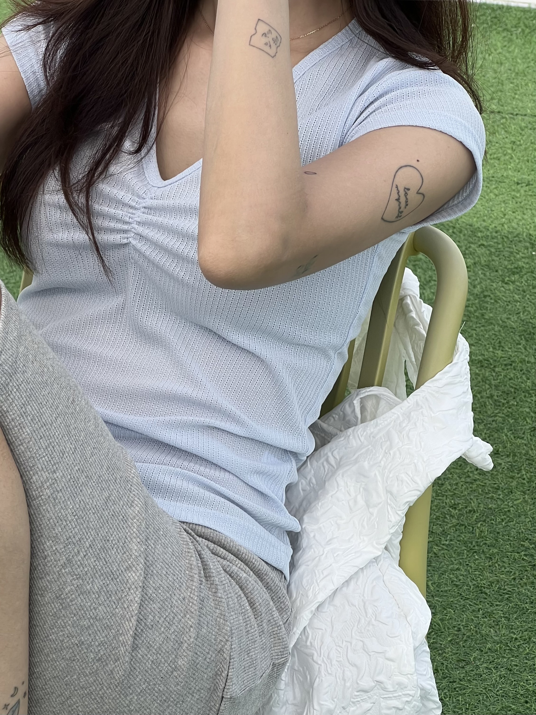 (W) Swarovski Idyllia Bracelet White Rhodium Plated, (W) Cartier D'Amour Necklace XS Yellow Gold Diamond 착용 스타일 - 2