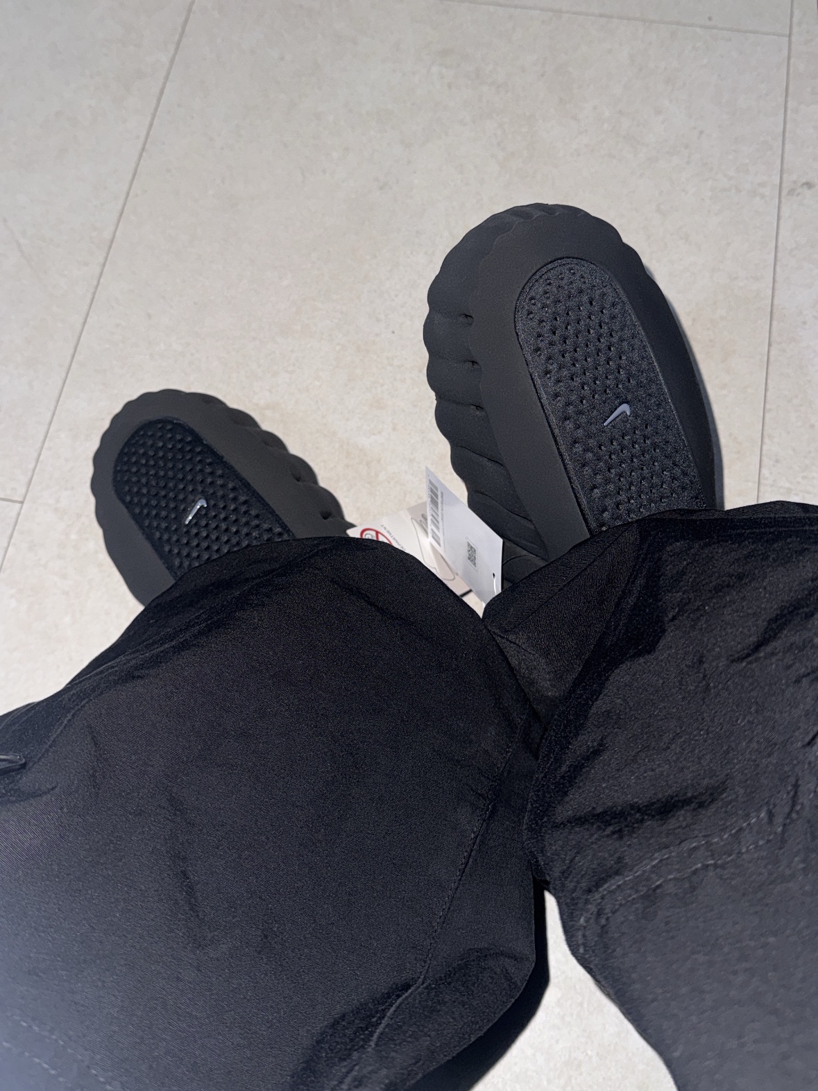 Nike Mind 001 Black Chrome 착용 스타일