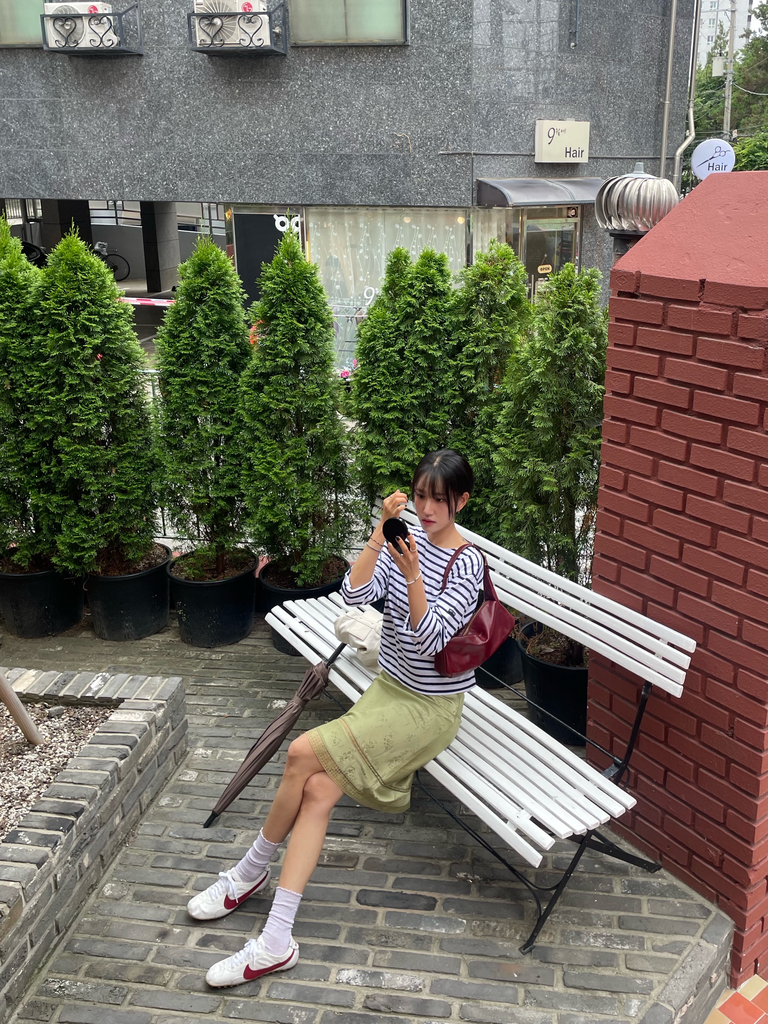 Saint James Minquiers Modern Striped Sailor Long Sleeve T-Shirt Neige Noir, (W) Nike Moon Shoe Summit White Team Crimson 착용 스타일 - 8