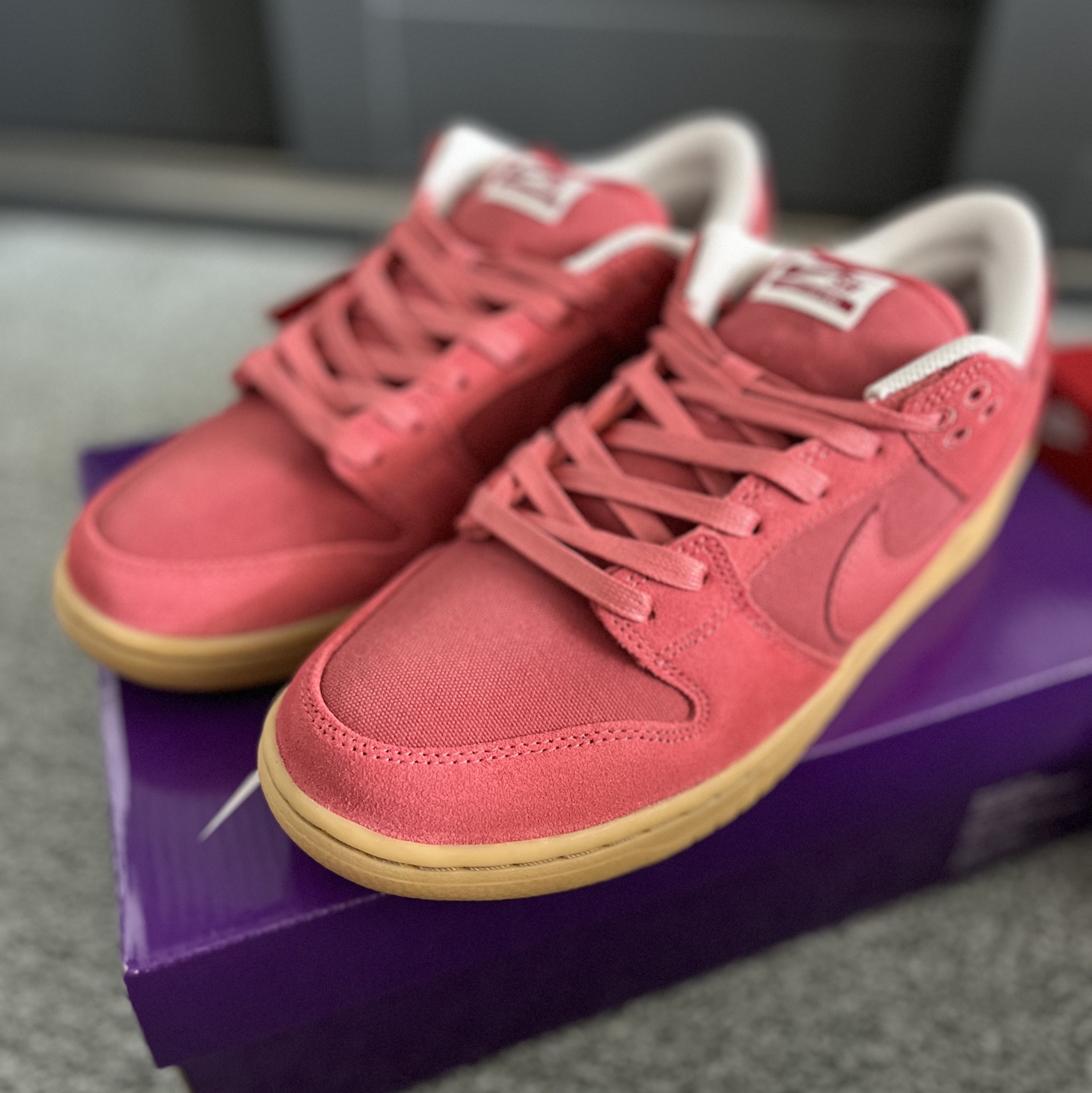 Nike SB Dunk Low Adobe 착용 스타일
