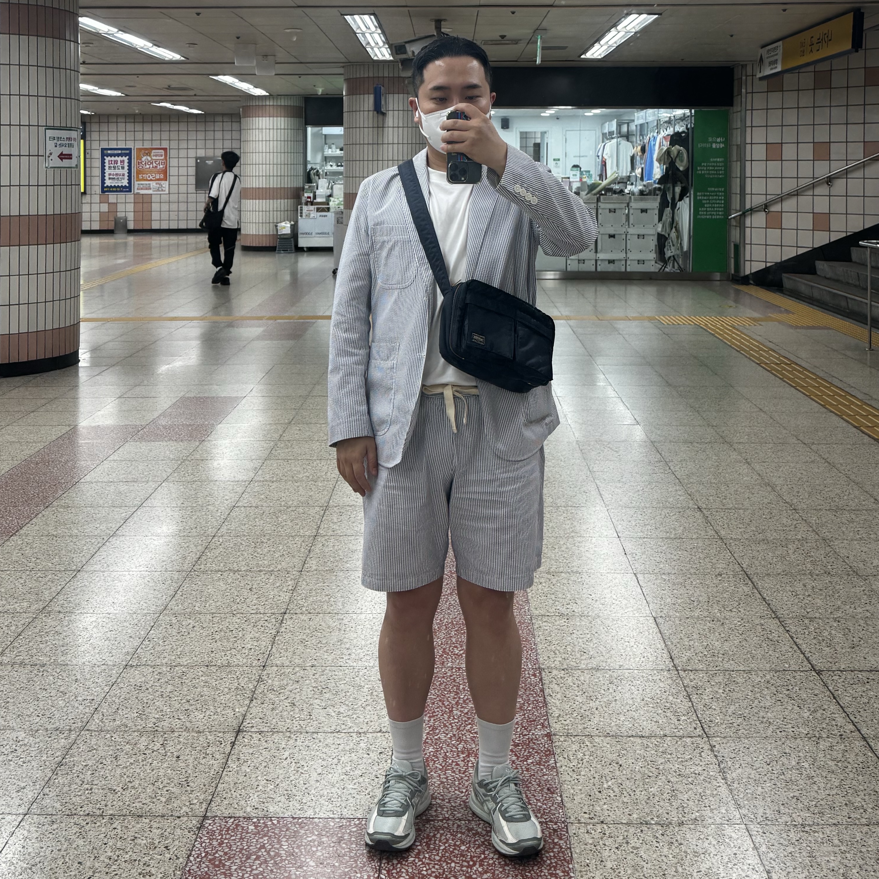 Asics Jog 100 S Lichen Rock Pure Silver - D Standard, Porter Tanker Shoulder Bag S Iron Blue 착용 스타일