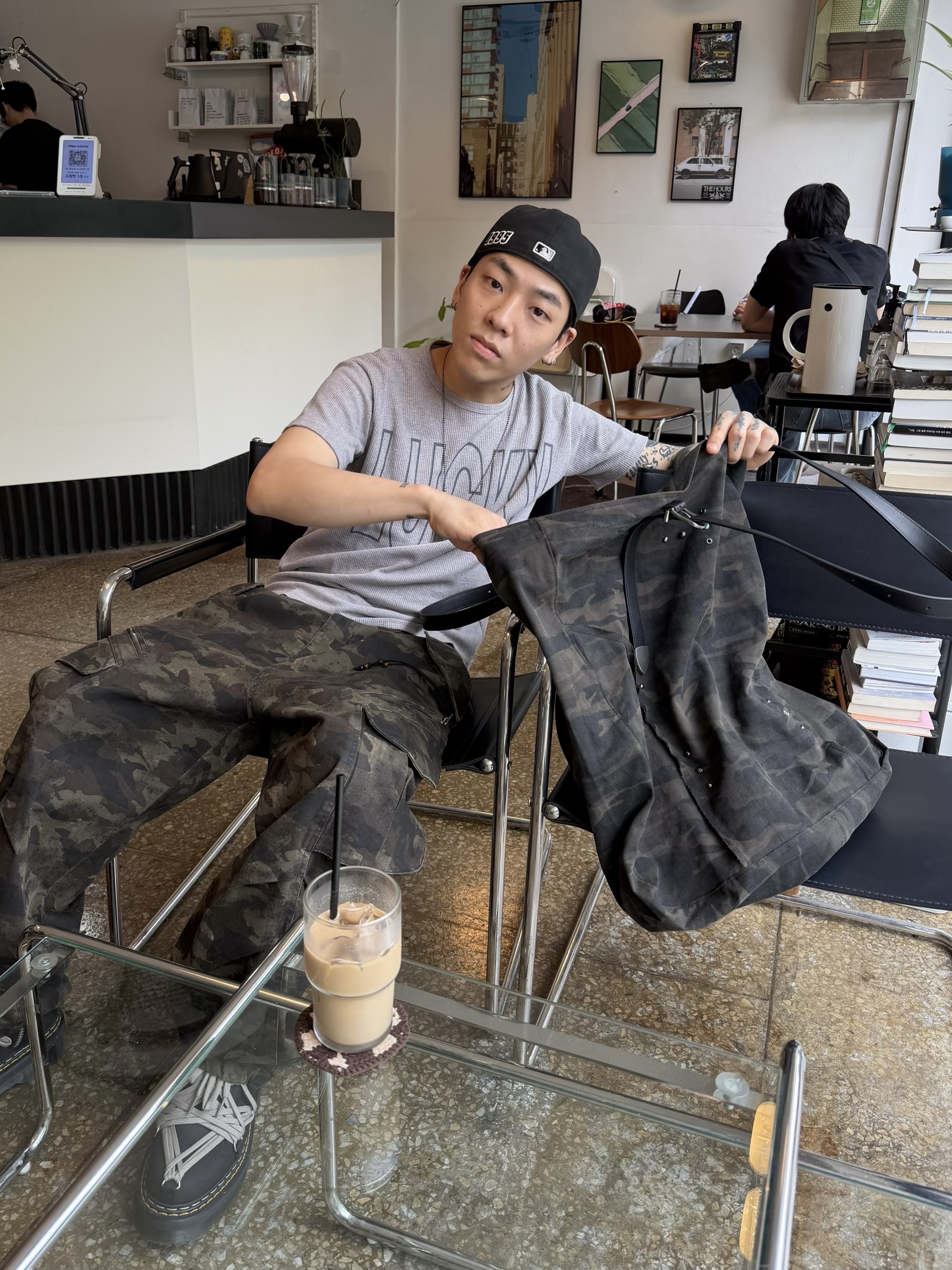 Dr. Martens x Rick Owens 1460 Quad Sole Mega Lace Boots Black 착용 스타일 - 7