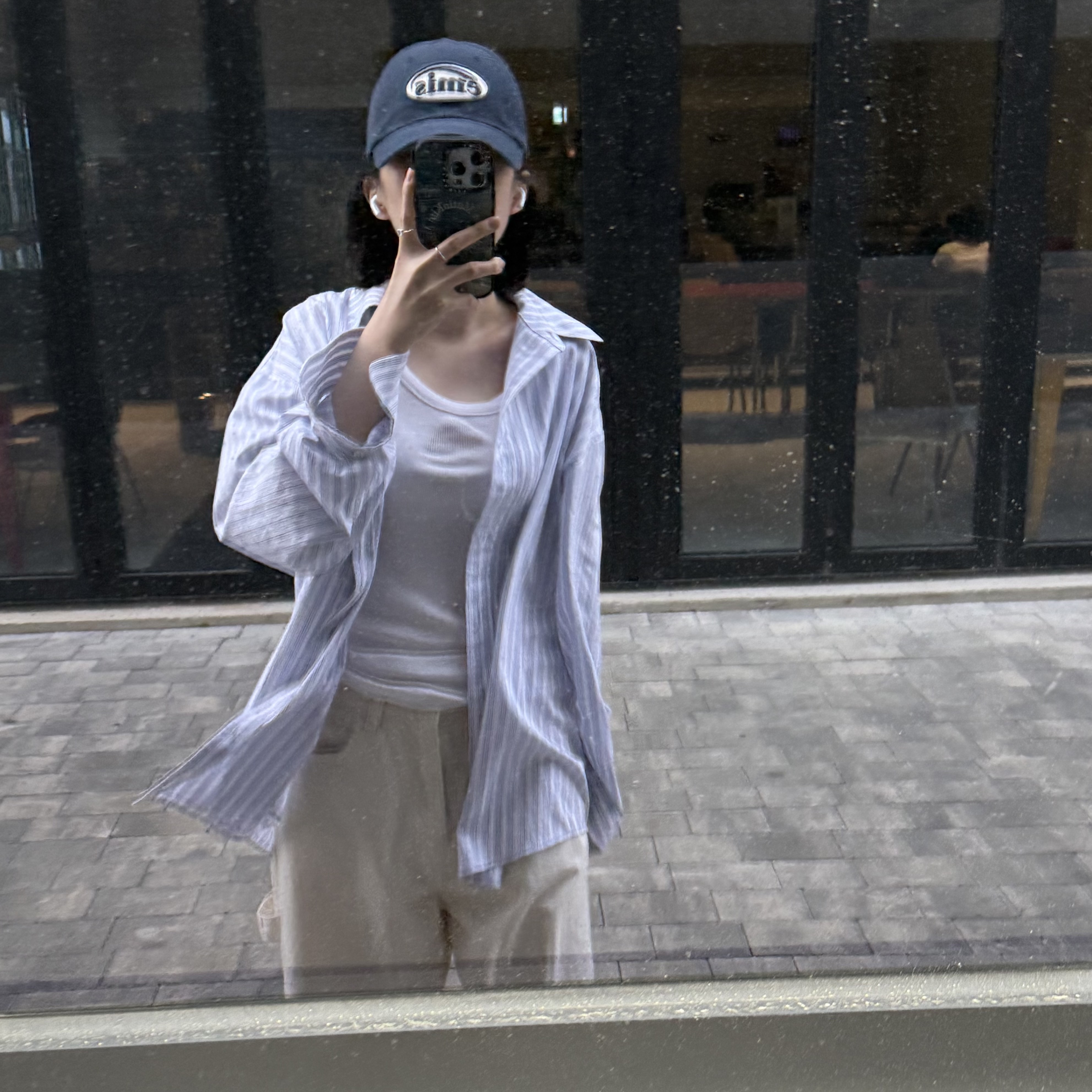 Castify x Matin Kim iPhone Denim Circle Magsafe Impact Case Matte Black, Emis Tone On Tone Wappen Ball Cap Navy 착용 스타일
