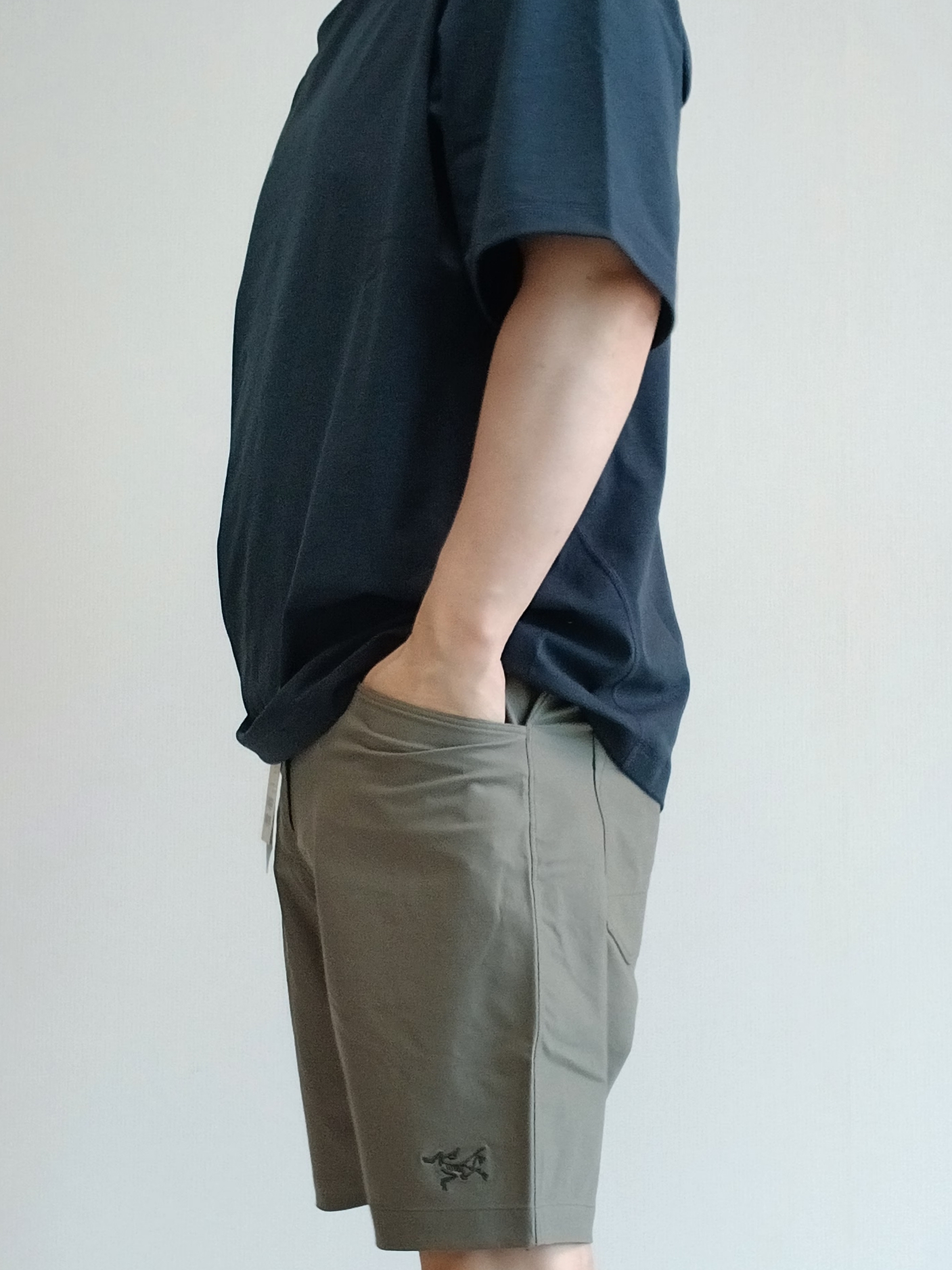 Arc'teryx Kragg Cotton Short 9 Inch Black, Arc'teryx Kragg Cotton Short 9 Inch Forage 착용 스타일 - 2