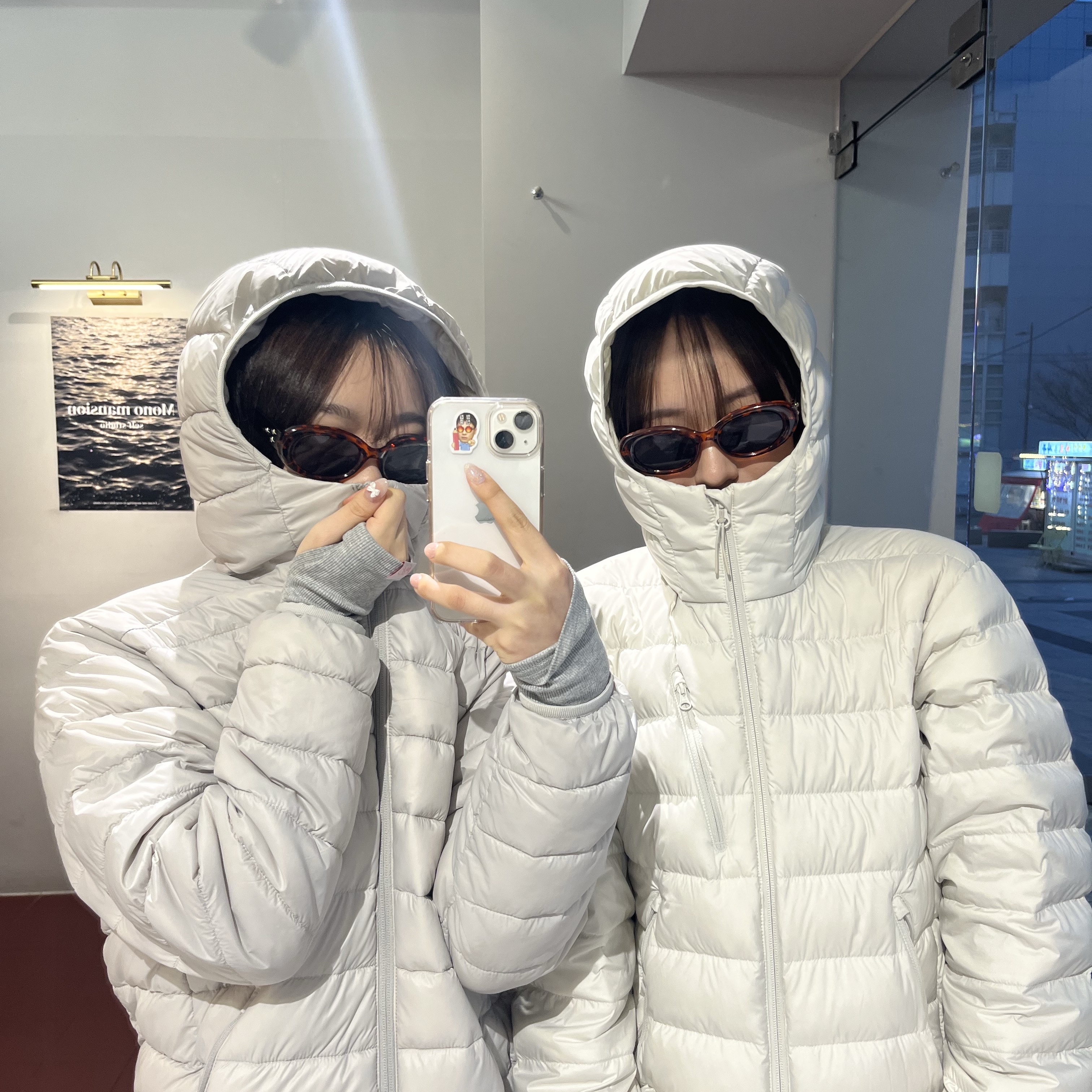 Musinsa Standard City Leisure Hooded Light Down Jacket Stone White 착용 스타일 - 2