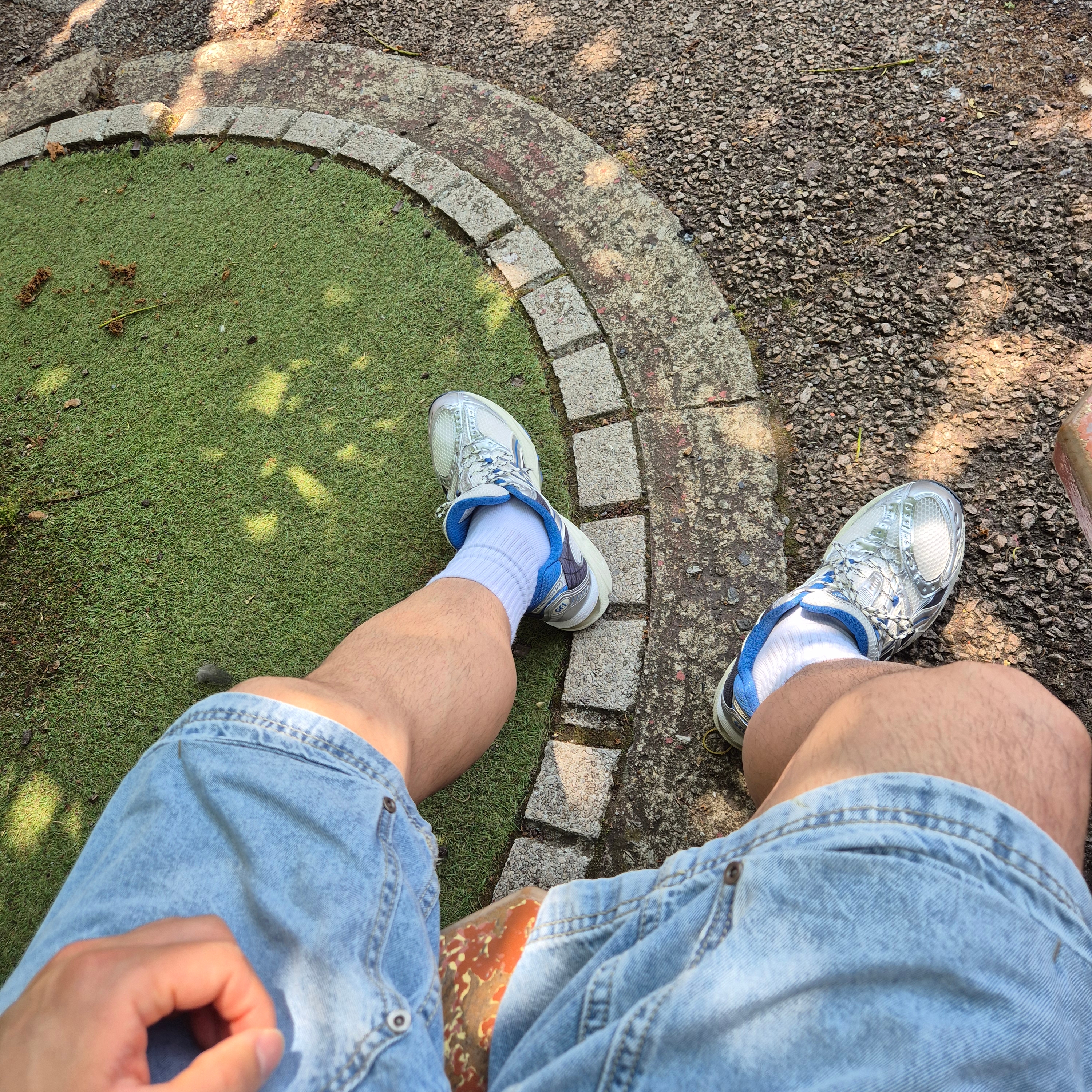 Asics Gel-Nimbus 10.1 Cream Polar Night 착용 스타일 - 2