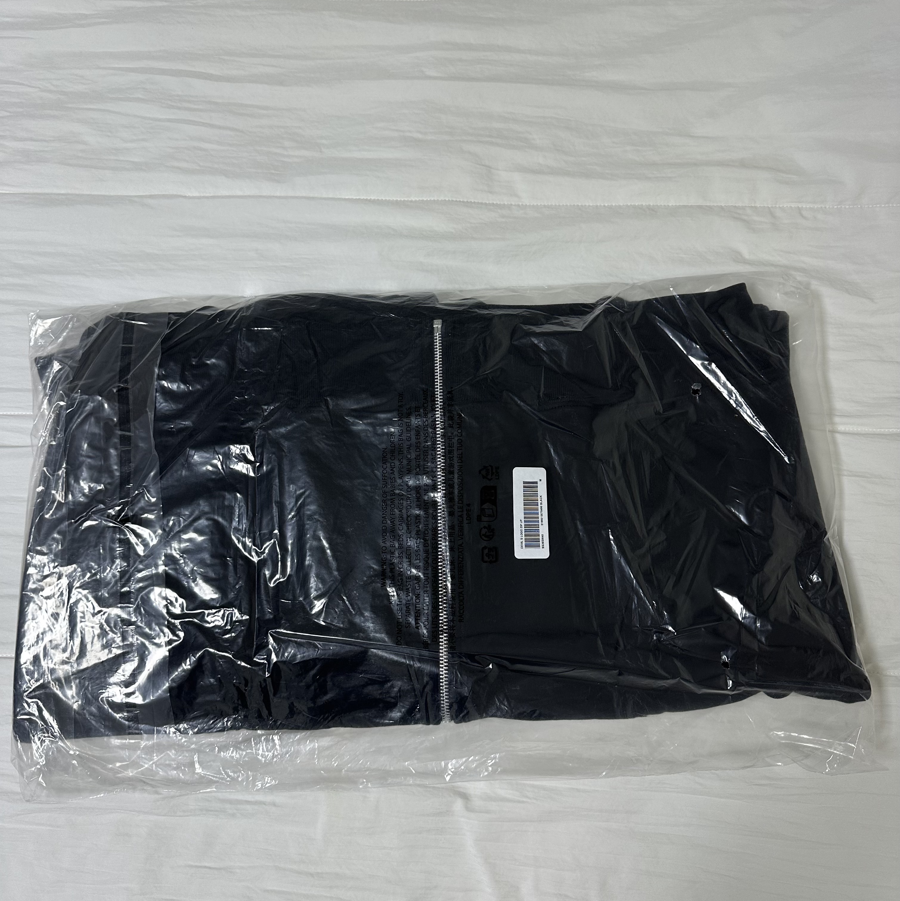 Supreme Devil S Logo Zip Up Hooded Sweatshirt Black - 26SS 착용 스타일 - 2