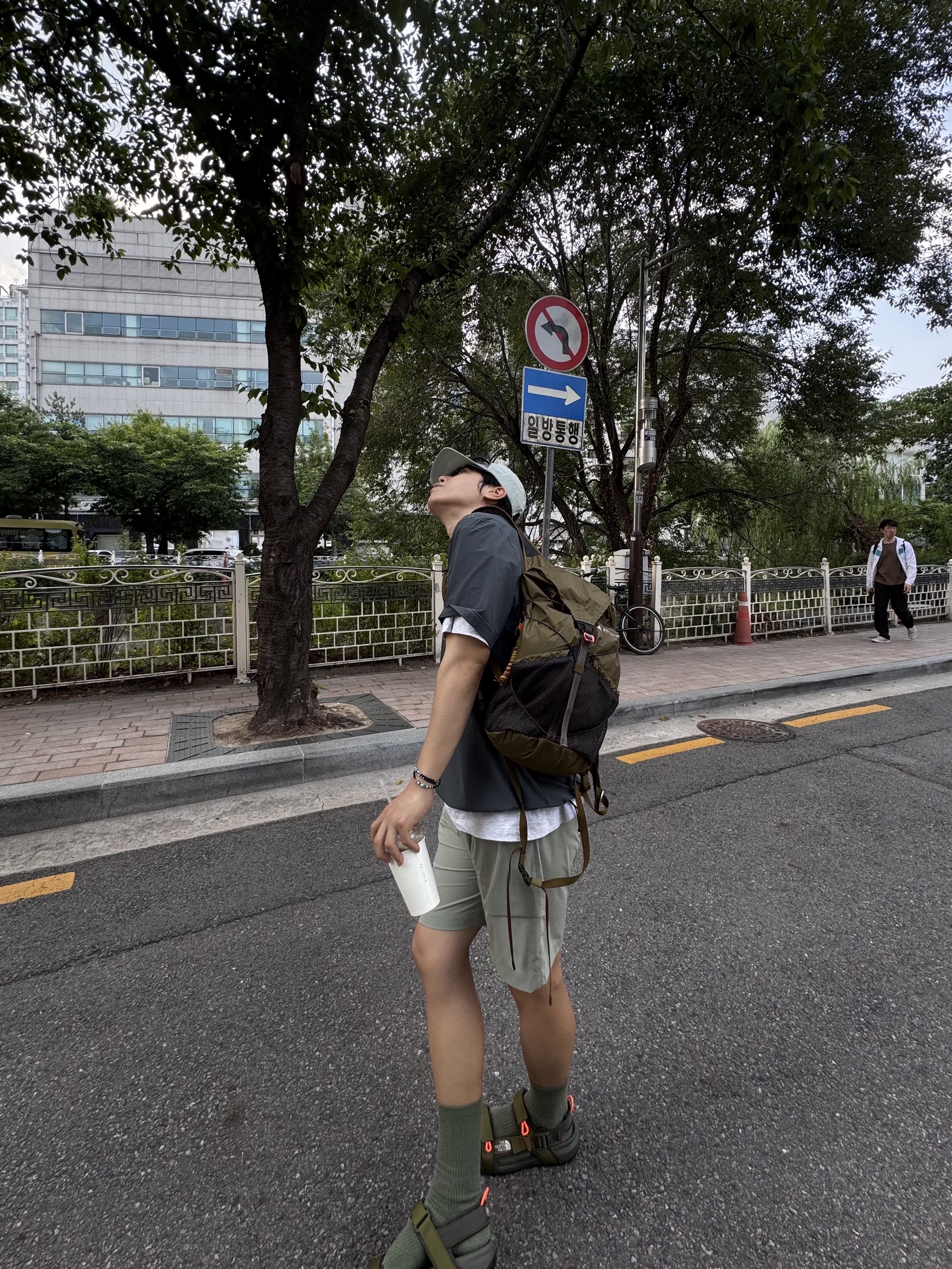 The North Face Icecube S/S R/T-Shirt Metal Gray - 26SS, The North Face Icecube Shorts Herb Garden - 26SS 착용 스타일 - 8