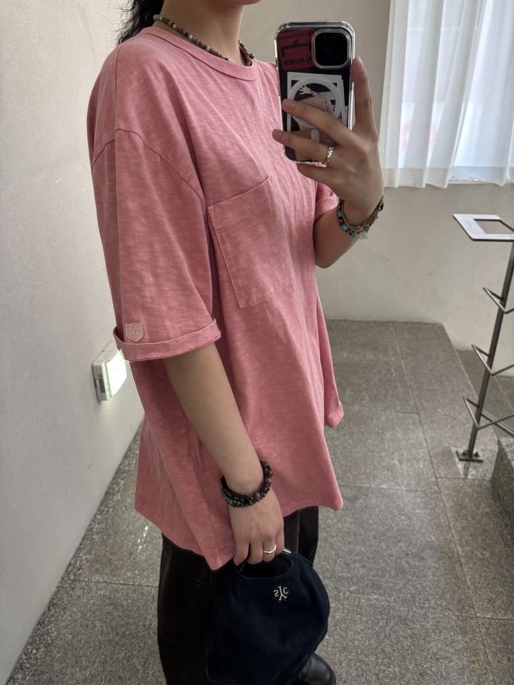 (M) SUNDAY CEREMONY Natural Dyed Basic Slub Tee - Deep Pink 착용 스타일