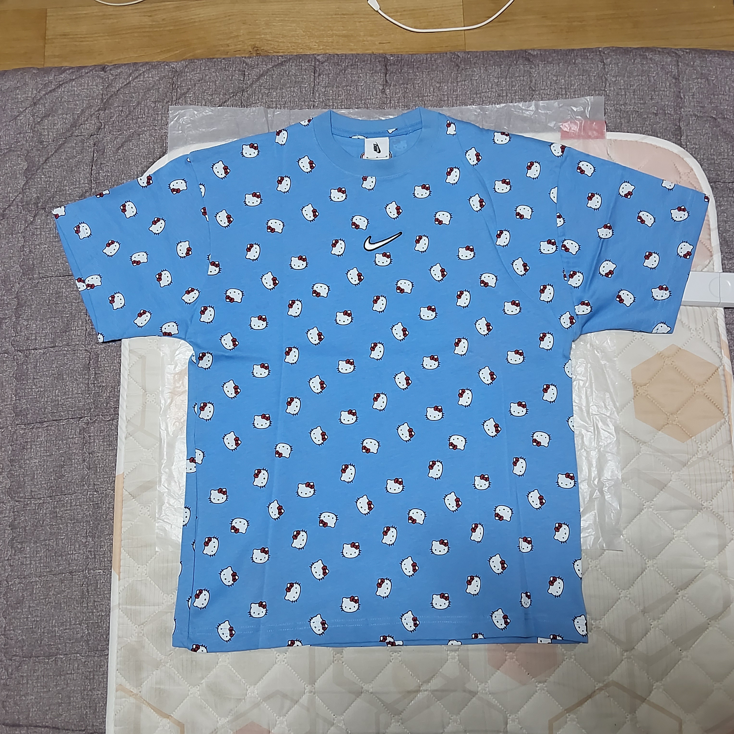 Nike x Hello Kitty NRG T-Shirt University Blue - Asia 착용 스타일 - 1