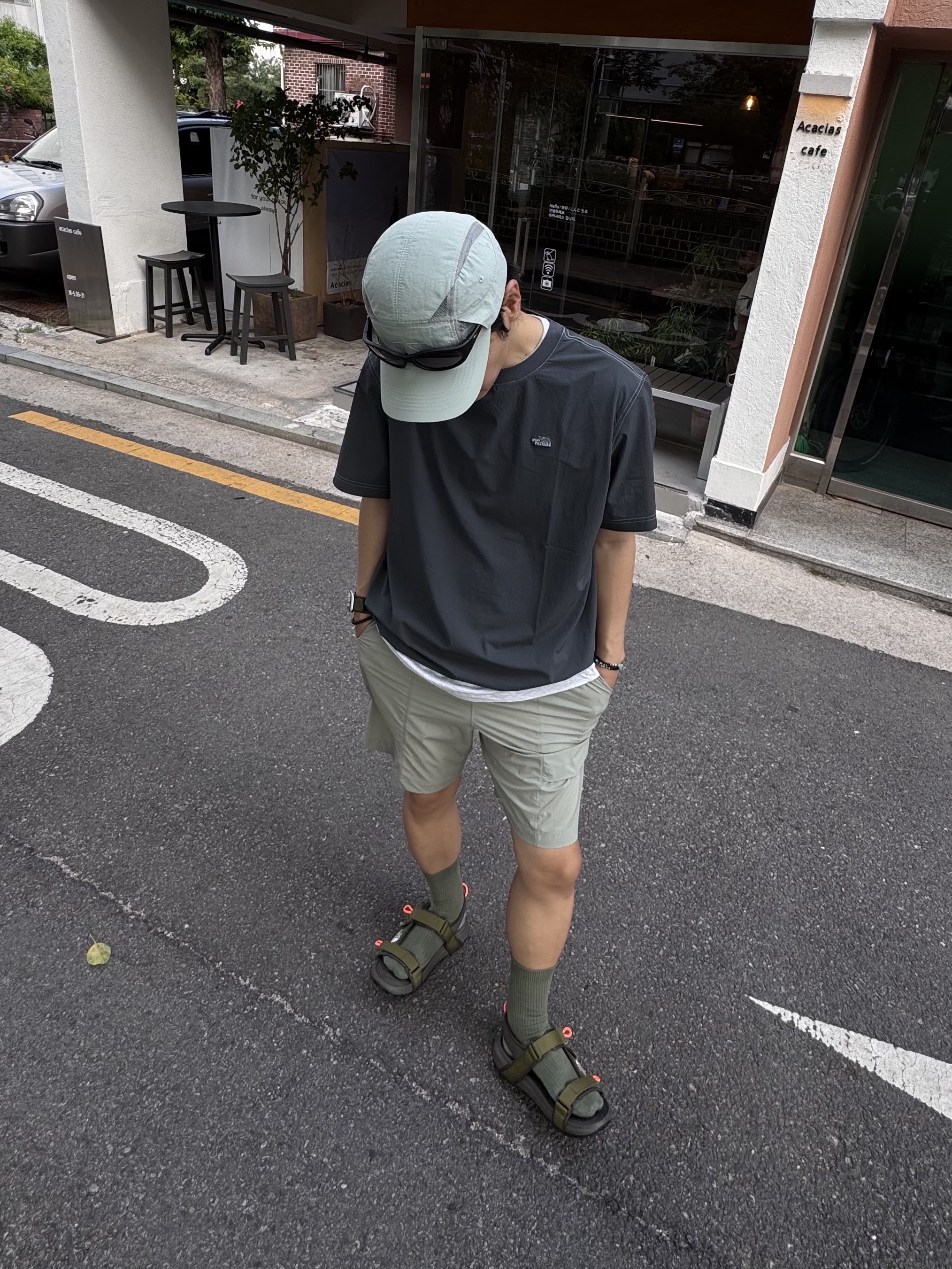 The North Face Icecube S/S R/T-Shirt Metal Gray - 26SS, The North Face Icecube Shorts Herb Garden - 26SS 착용 스타일 - 2