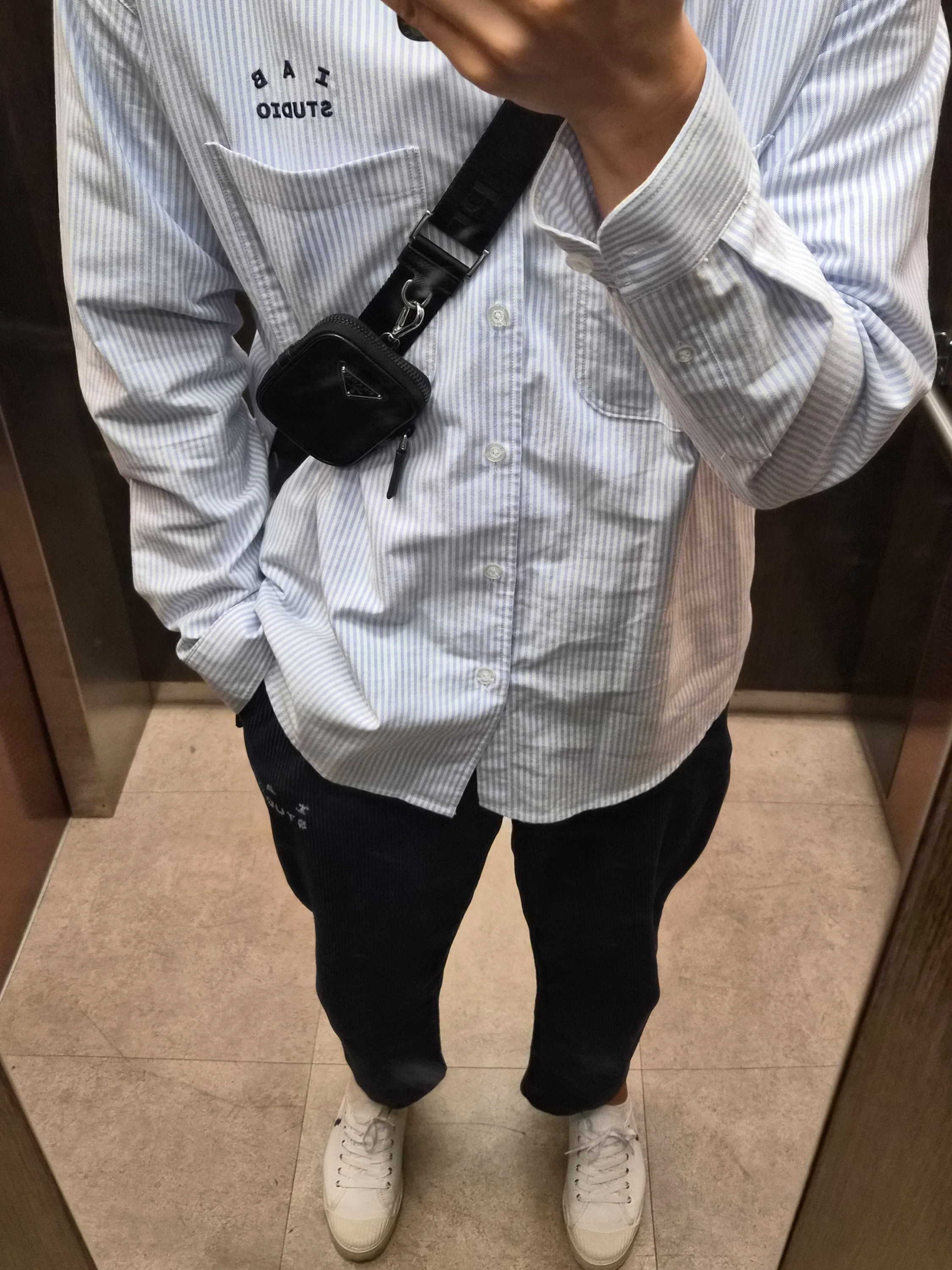 IAB Studio Worksout 20th Anniversary Work Shirt Blue Stripe, IAB Studio Corduroy Pants Midnight Blue 착용 스타일