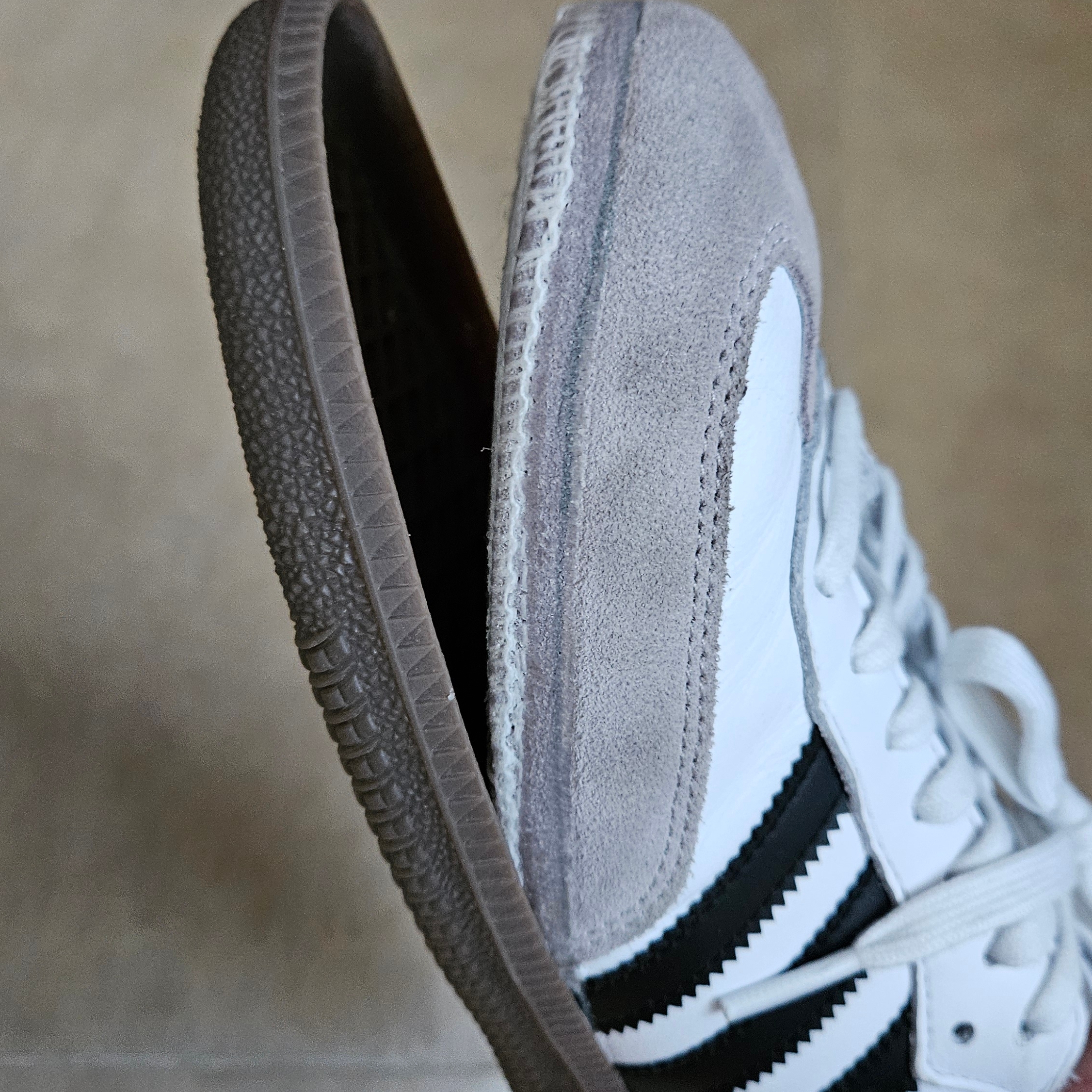 Adidas Samba OG Cloud White 착용 스타일