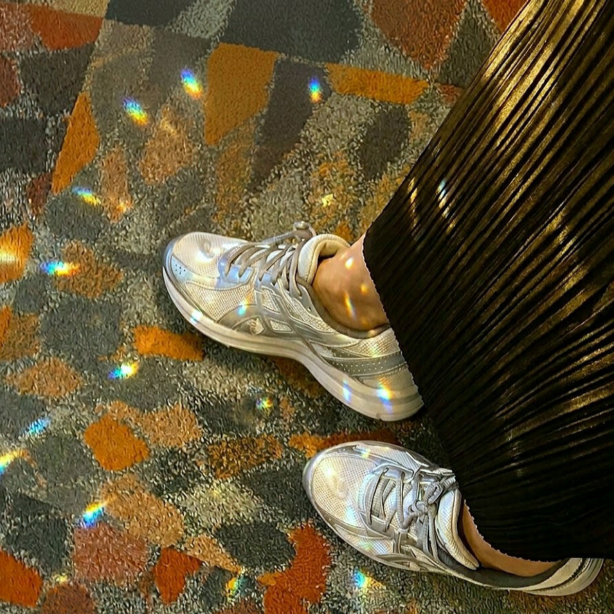 Asics Jog 100 S SMU Glacier Grey Pure Silver - 2E Wide, (W) Pleats Please Issey Miyake Basics Straight Long Dress Black 착용 스타일