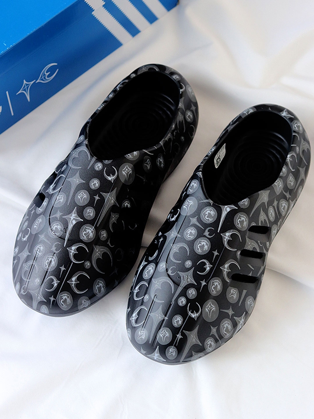 Adidas x Thug Club Adifom Iiinfinity Mule Core Black 착용 스타일 - 2