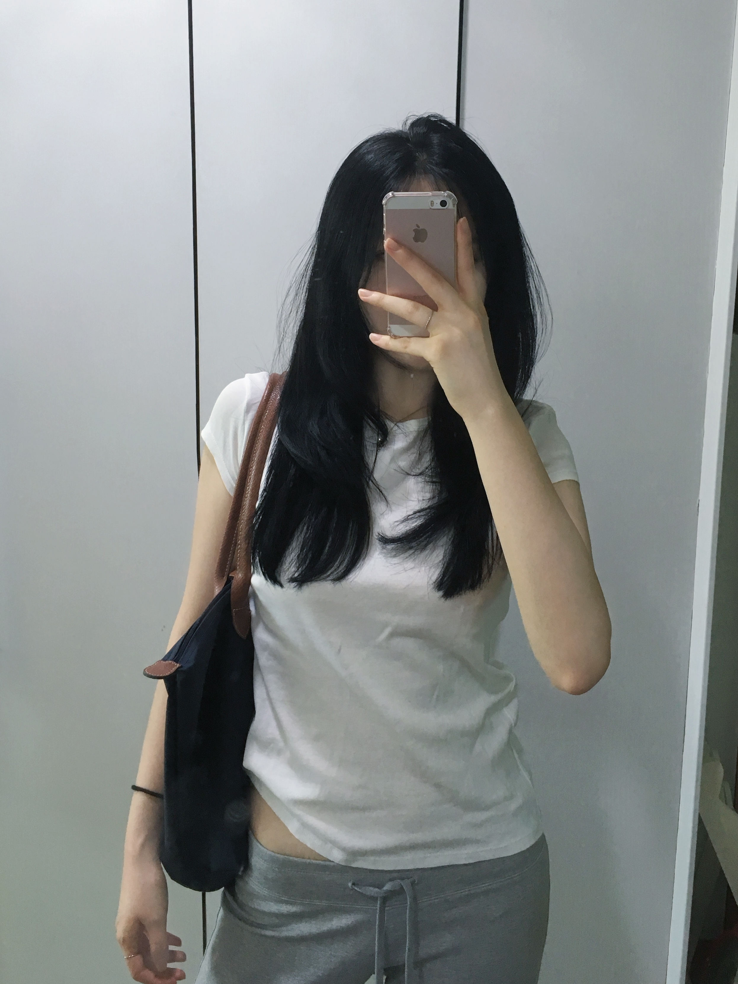 Longchamp Le Pliage Original Tote Bag M Navy, Massimo Dutti 100 Mercerised Cotton T-Shirt White 착용 스타일