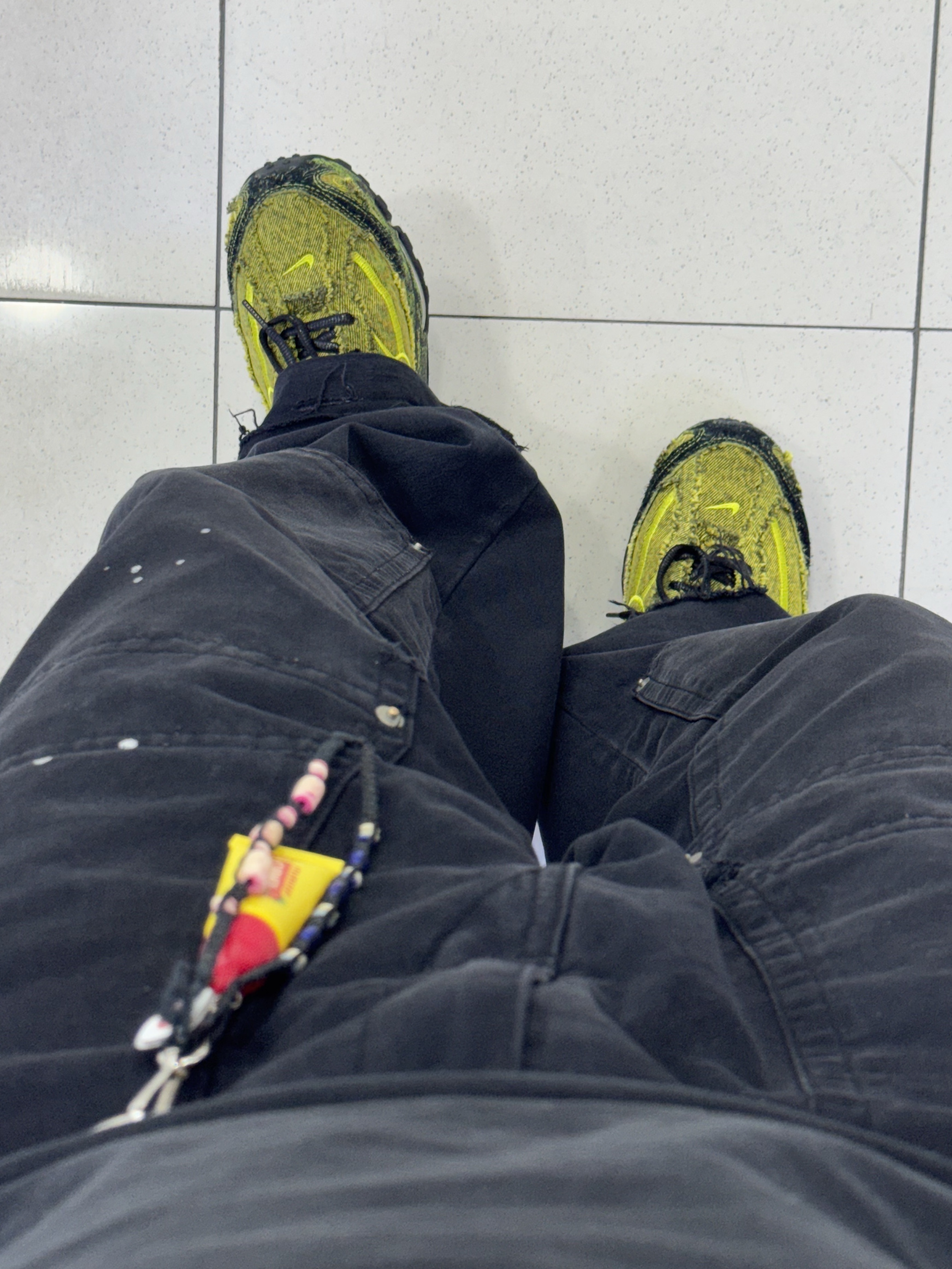 Nike Shox Ride 2 Bright Cactus and Black 착용 스타일 - 2