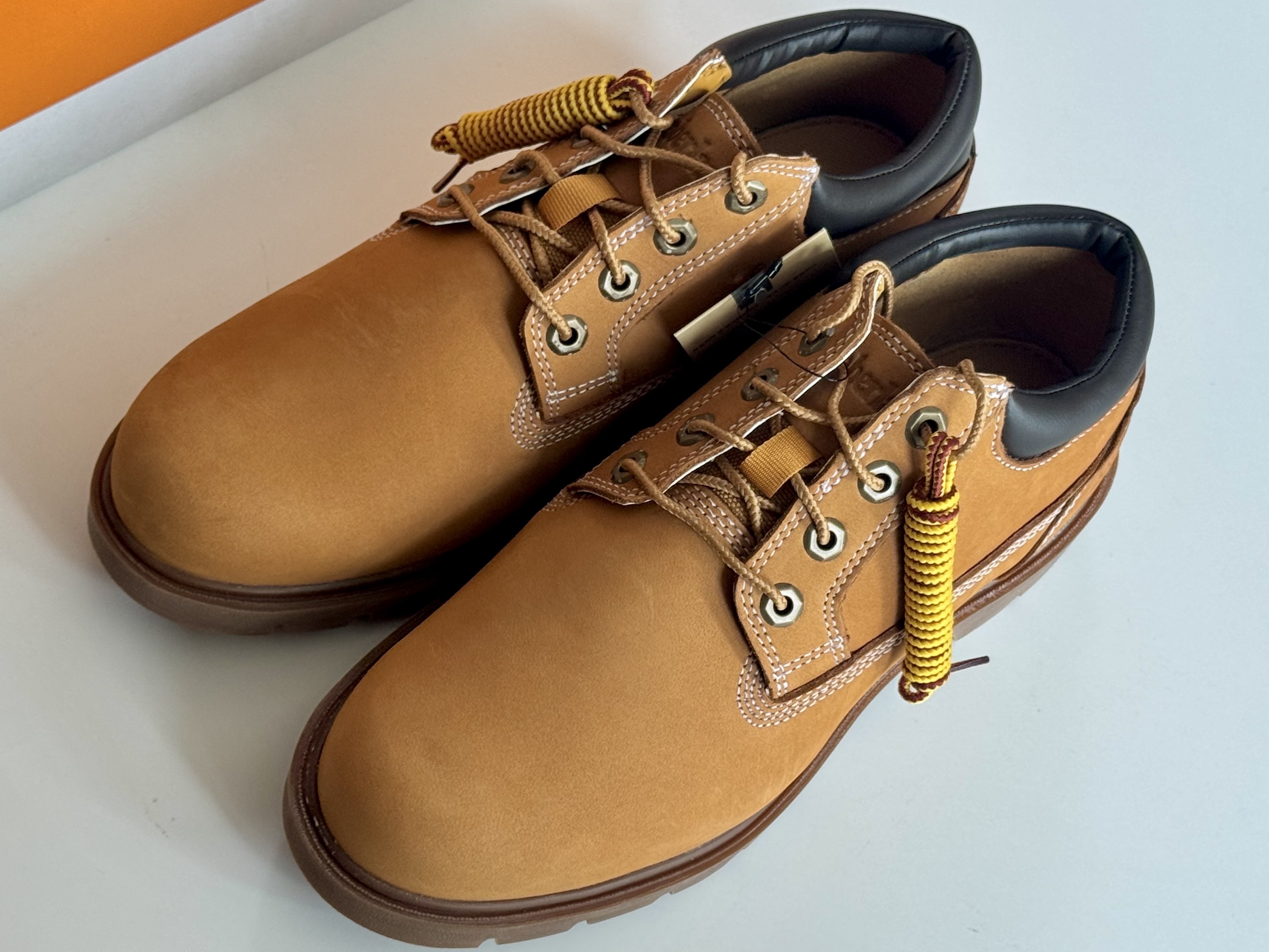 Timberland Classic Waterproof Boots Wheat Brown - Wide 착용 스타일 - 2