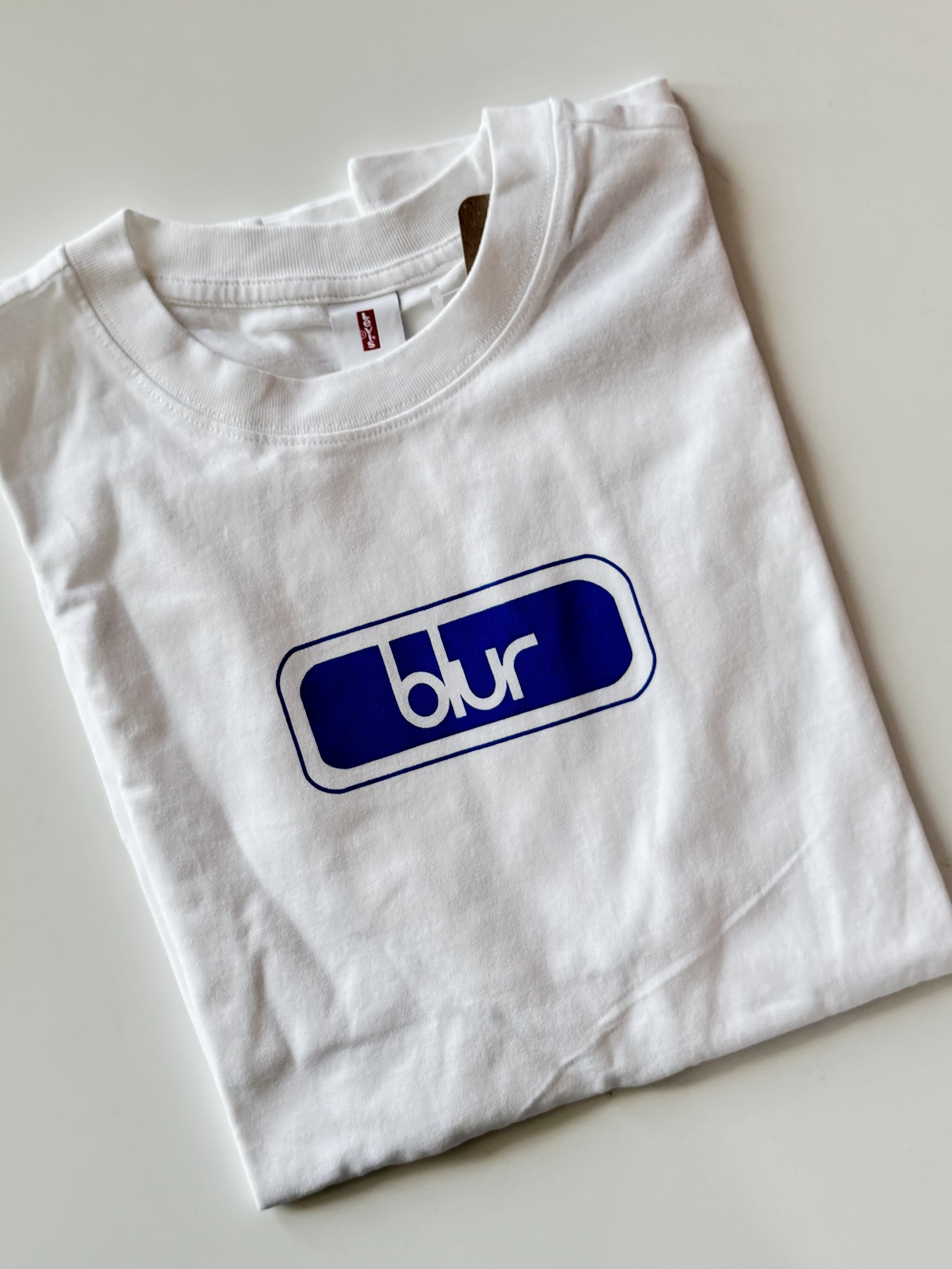 Levi's x Blur Band T-Shirt White 착용 스타일 - 4