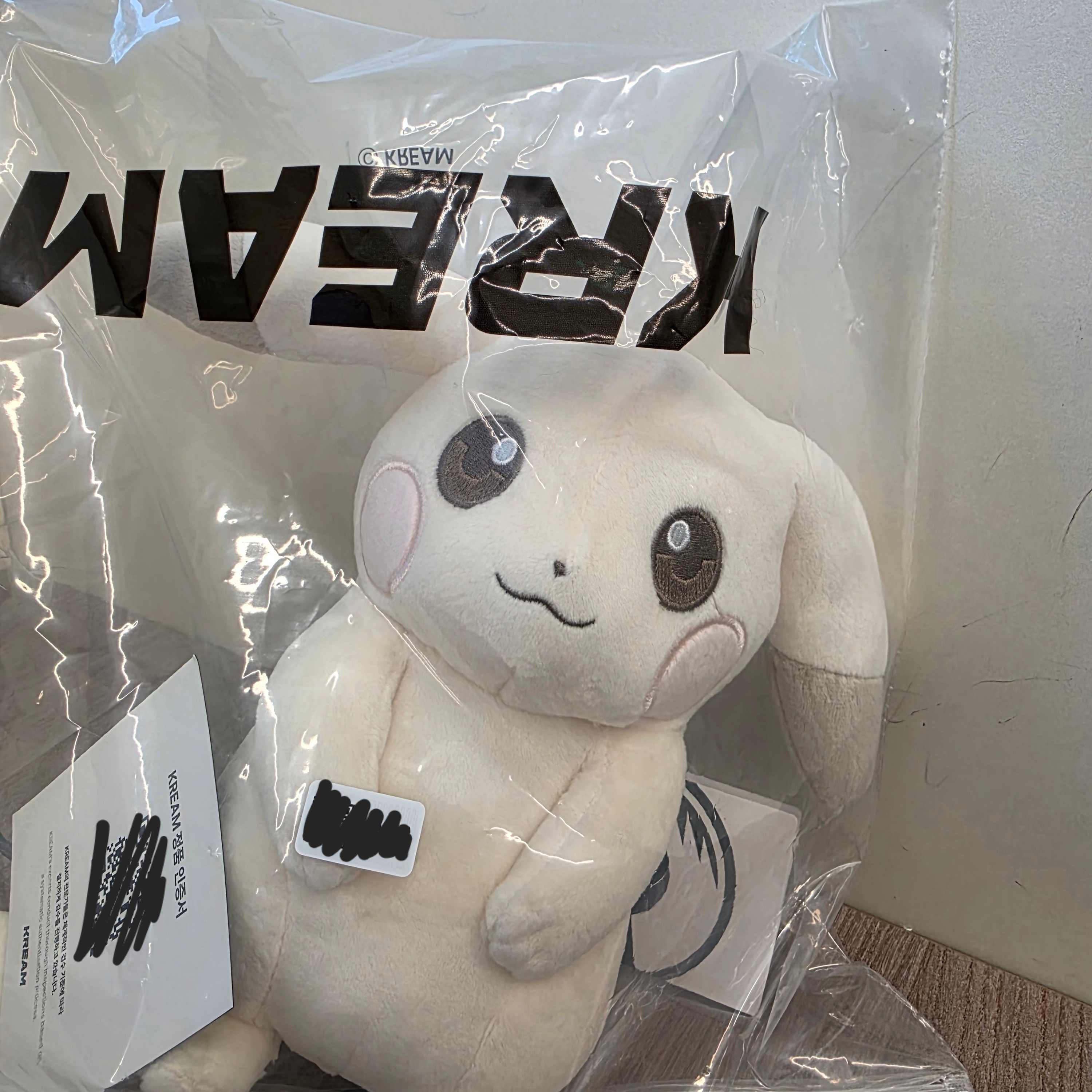 Pokemon Pokopia Pokemon Pikachu Plush Toy Light Blue 착용 스타일