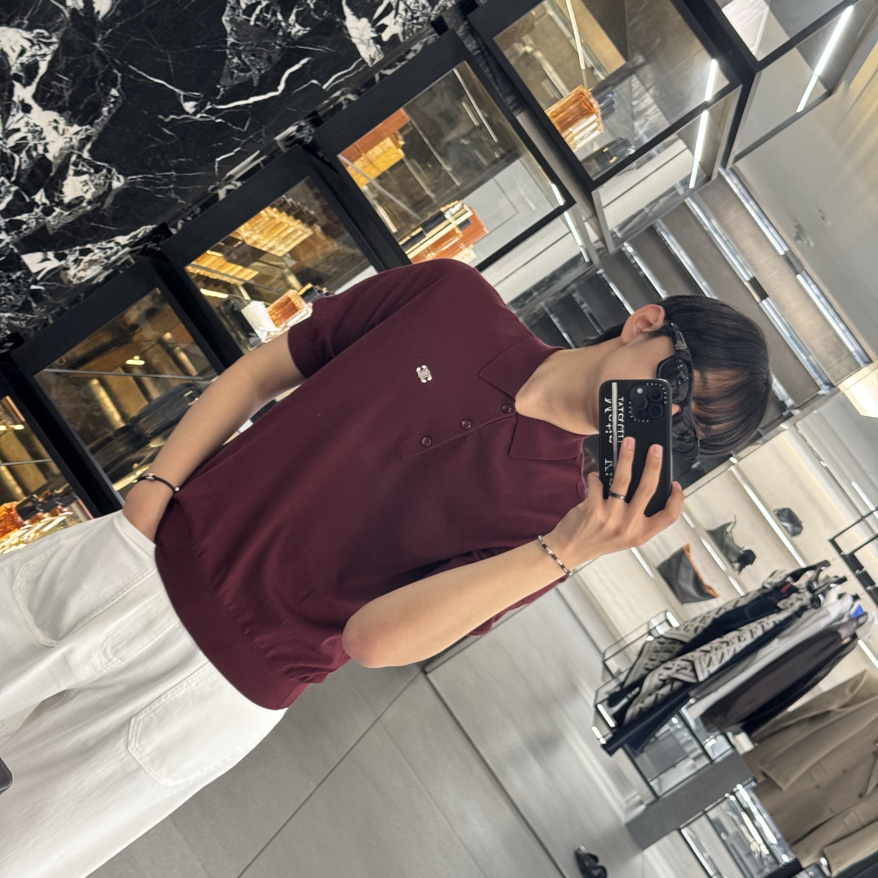 Celine Blason Regular T-Shirt in Cotton Jersey Washed White Bordeaux Cete, Chrome Hearts Wool Beanie Black White 착용 스타일 - 5