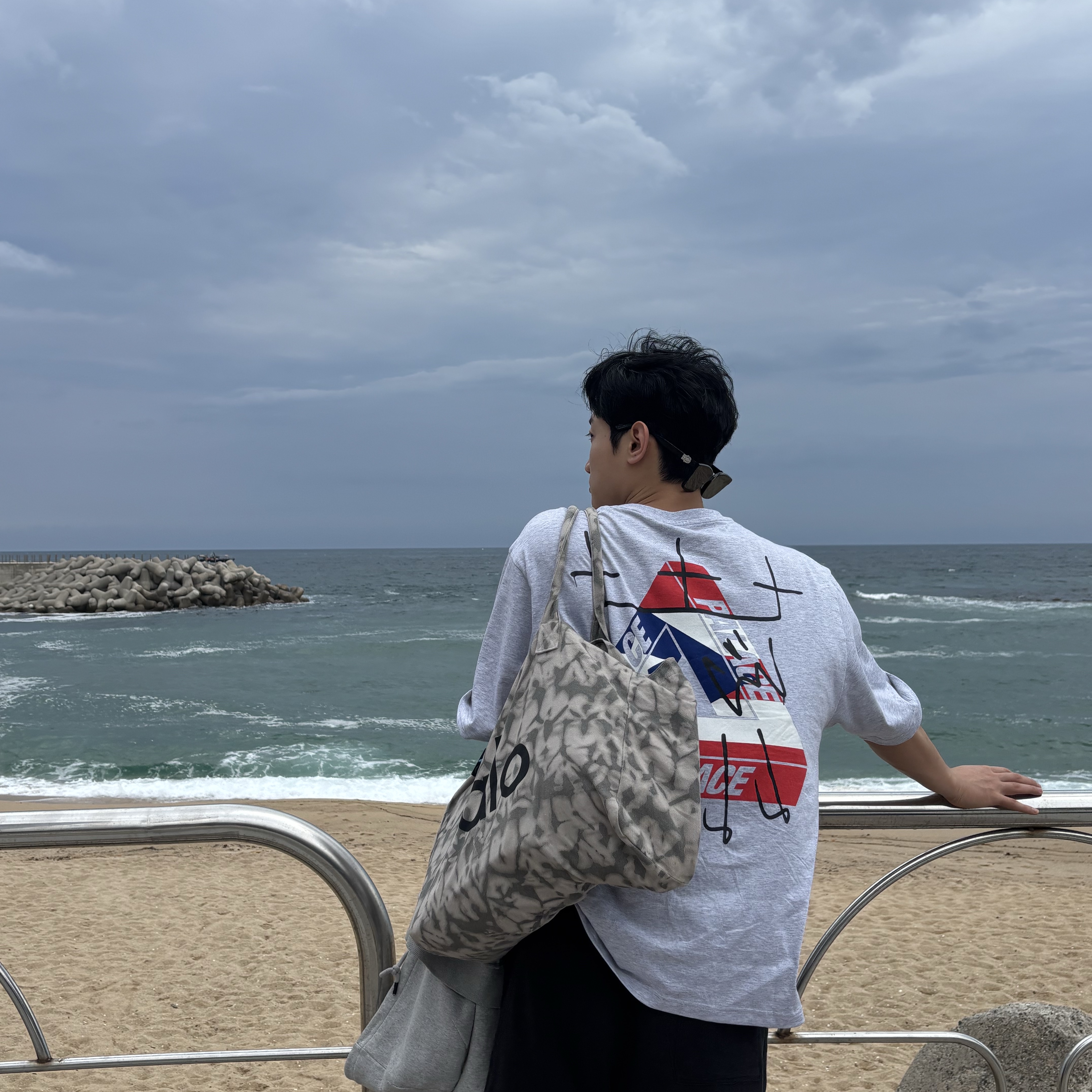 Palace King Tri T-Shirt Grey Marl - 26SS 착용 스타일 - 4
