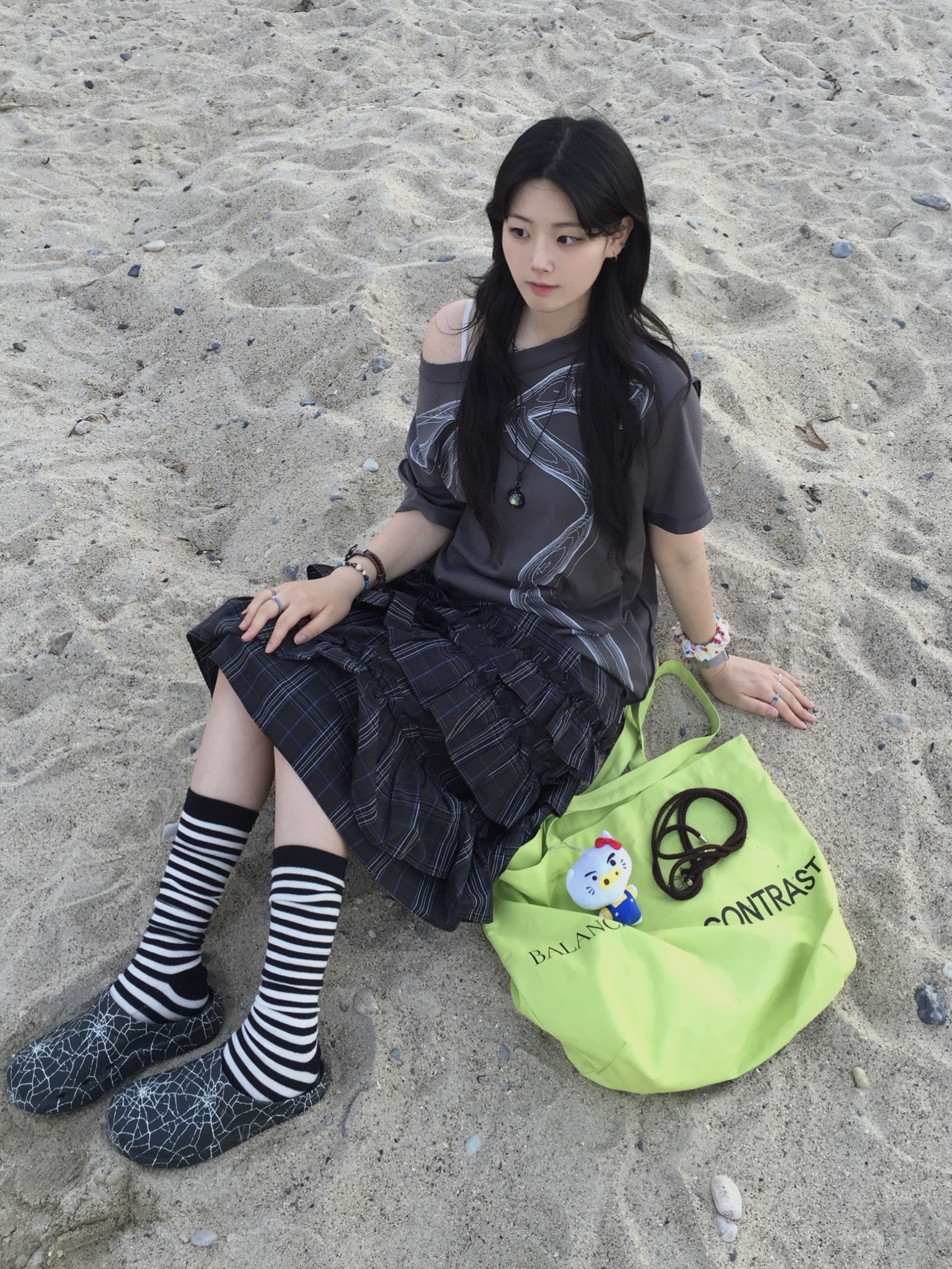noun Easeful Tote Bag Lime 착용 스타일 - 1
