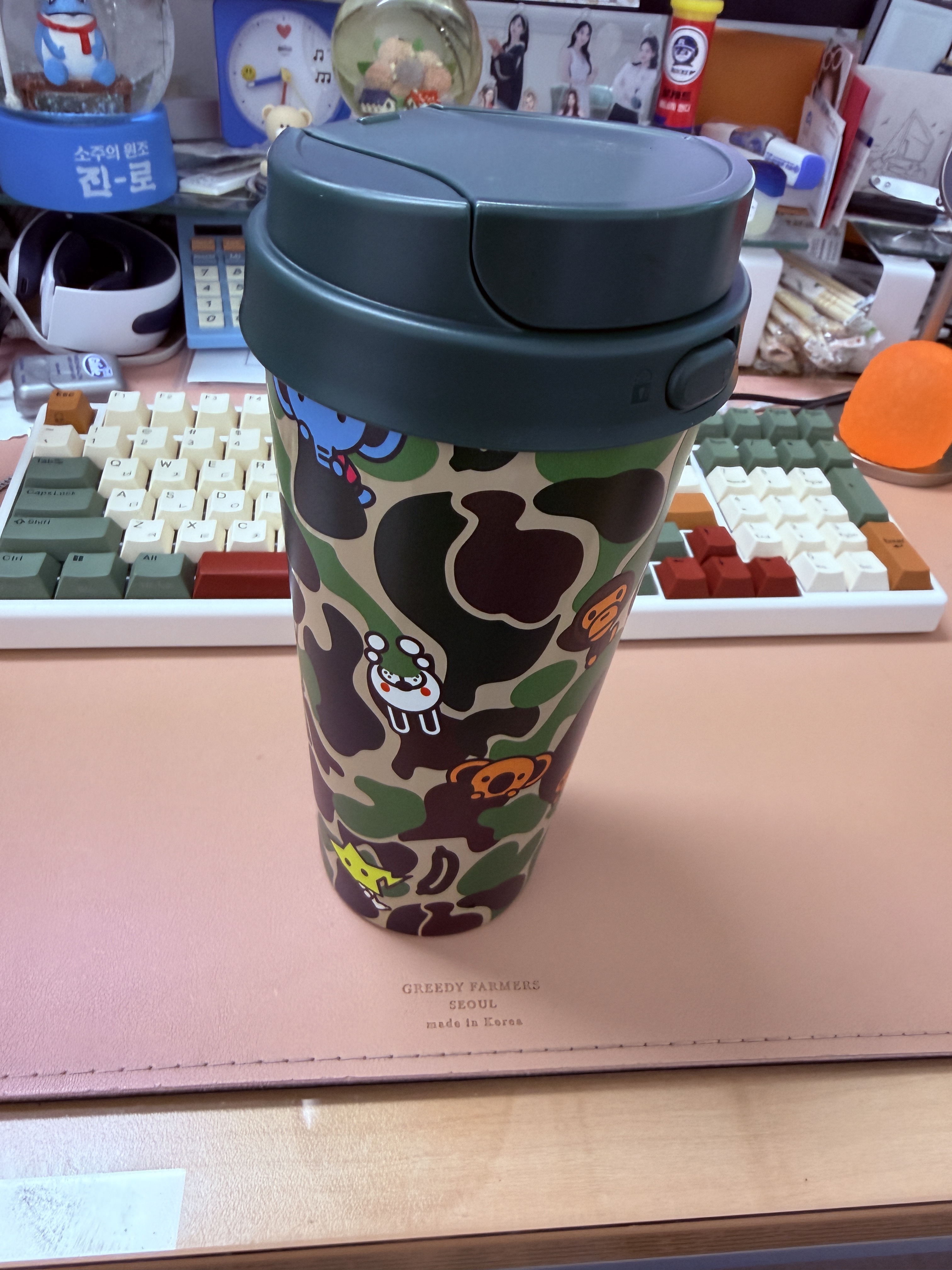Starbucks x BAPE Baby Milo Tumbler 473ml, Adidas x BAPE Shark Track Hoodie Jacket Crew Green - KR Sizing 착용 스타일 - 1