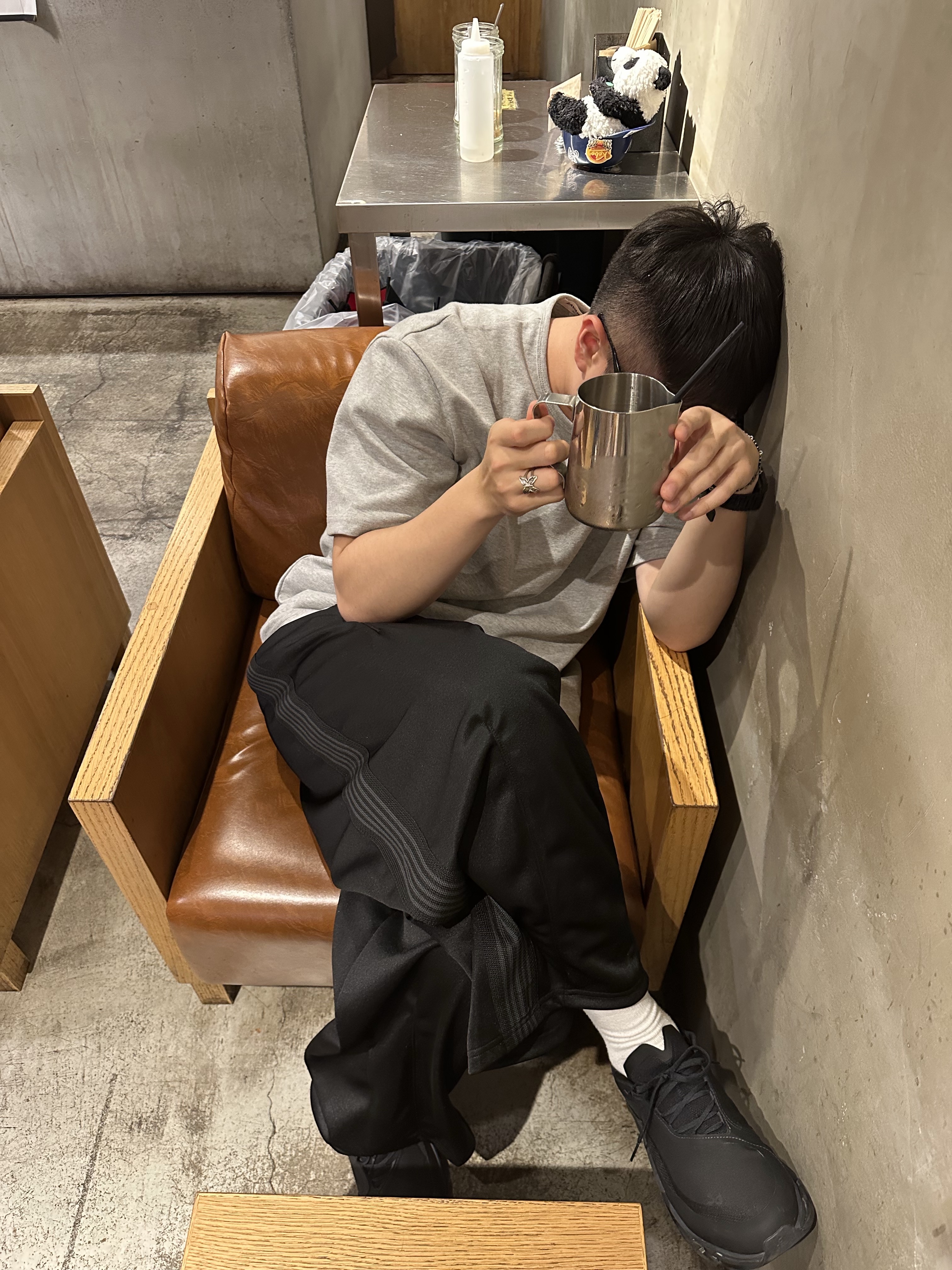 On Running x Post Archive Faction (Paf) Cloudmonster 2 Black Magnet, Undermycar Shinsegae Pop-Up T-Shirt Monochrome - 22SS 착용 스타일 - 6