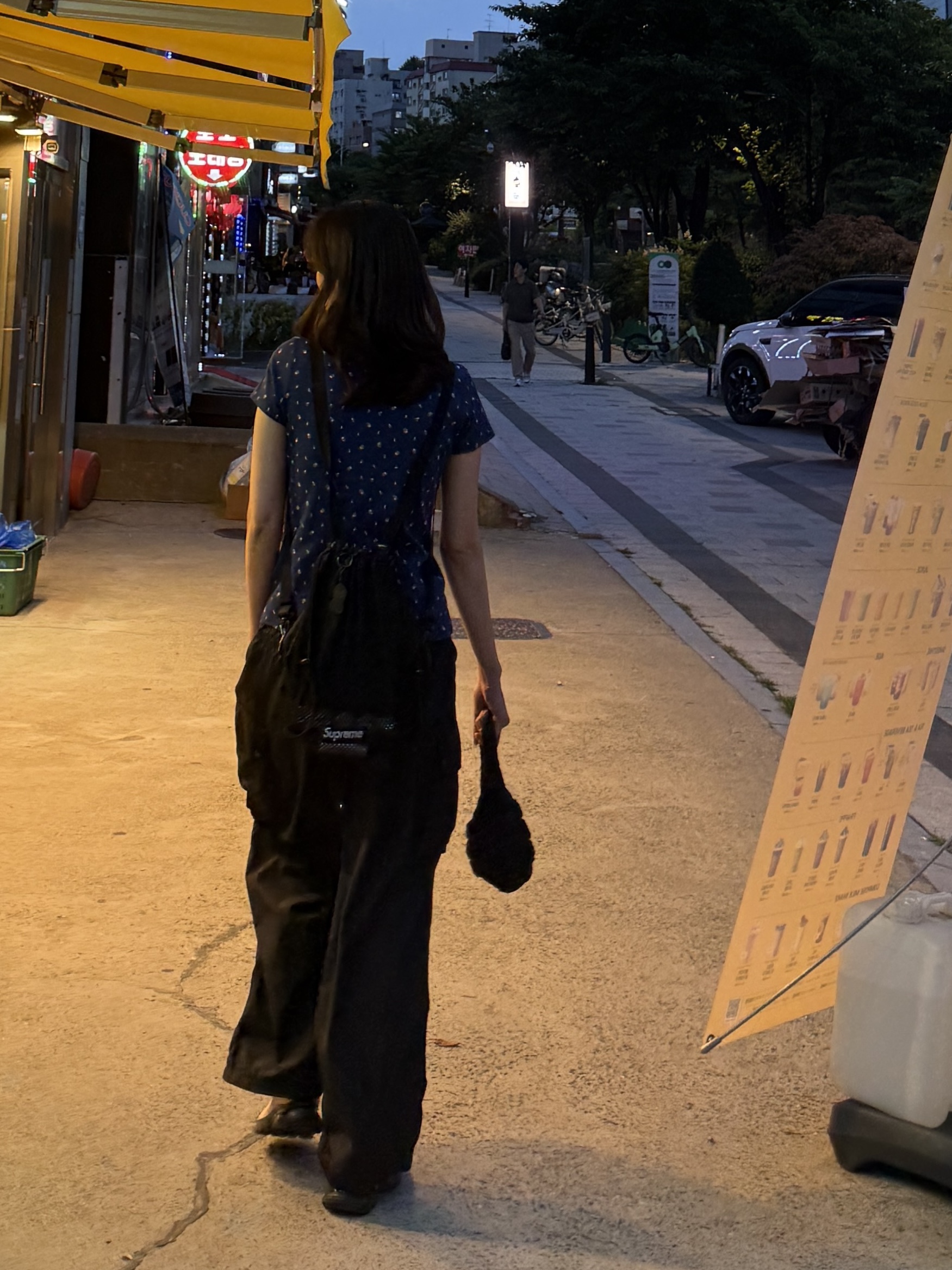 Salomon XT-Whisper Void Icy Pink Black, Supreme Mesh Small Backpack Black - 23SS 착용 스타일 - 3