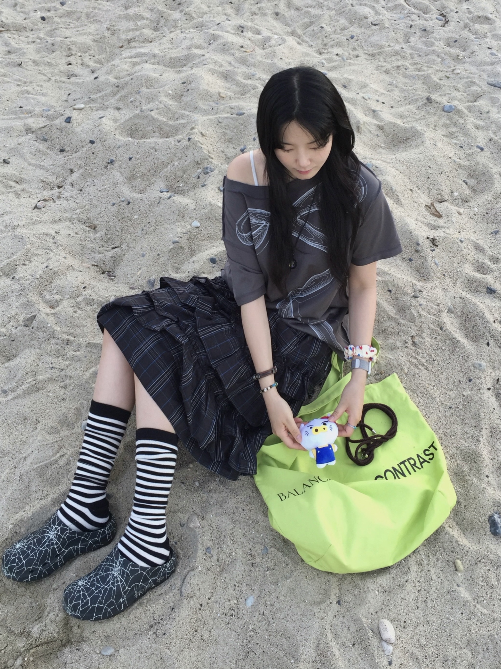 noun Easeful Tote Bag Lime 착용 스타일 - 2
