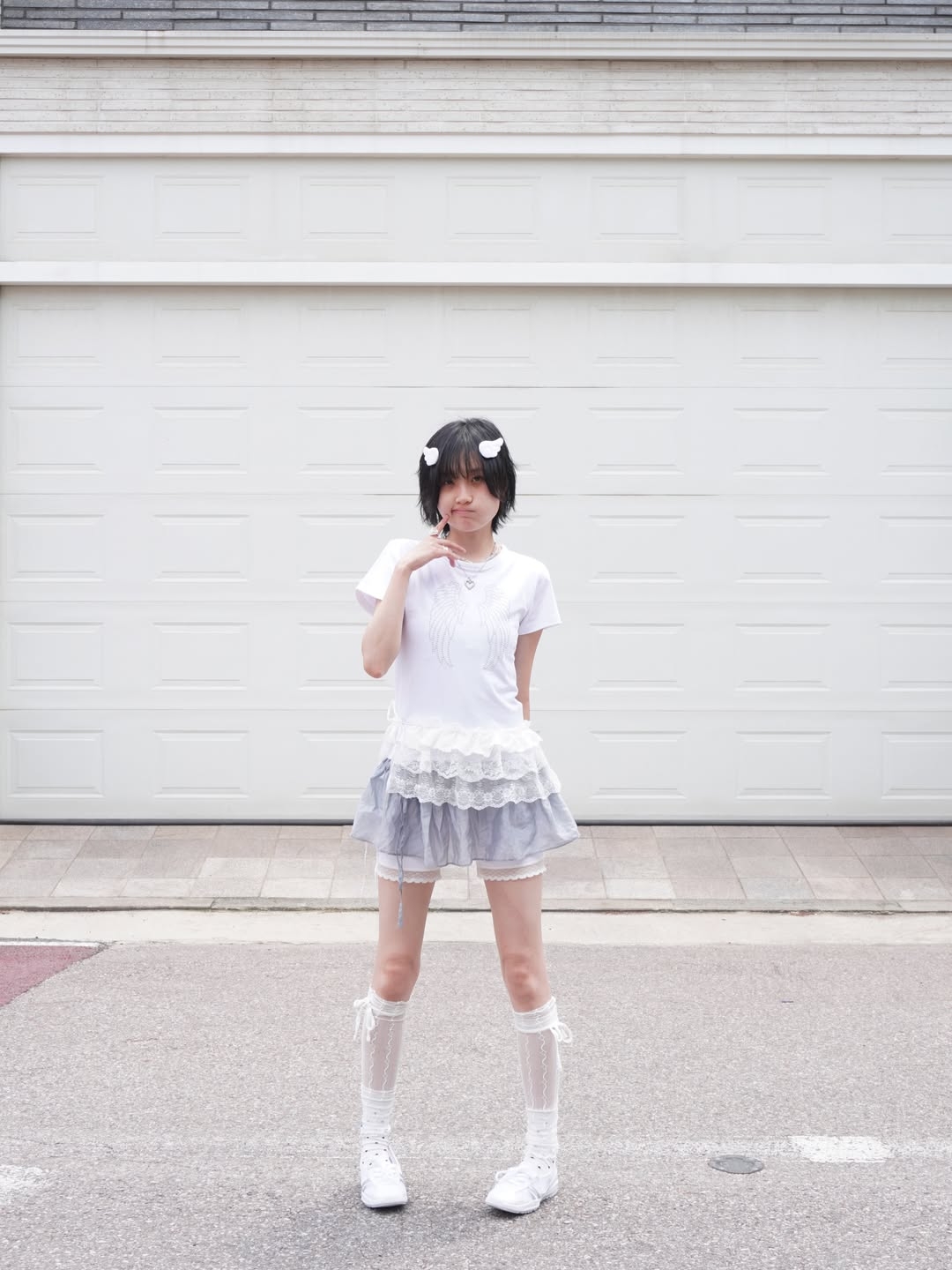 Rosefrantz Sparkle Angel Wing T-shirt [White] 착용 스타일 - 7