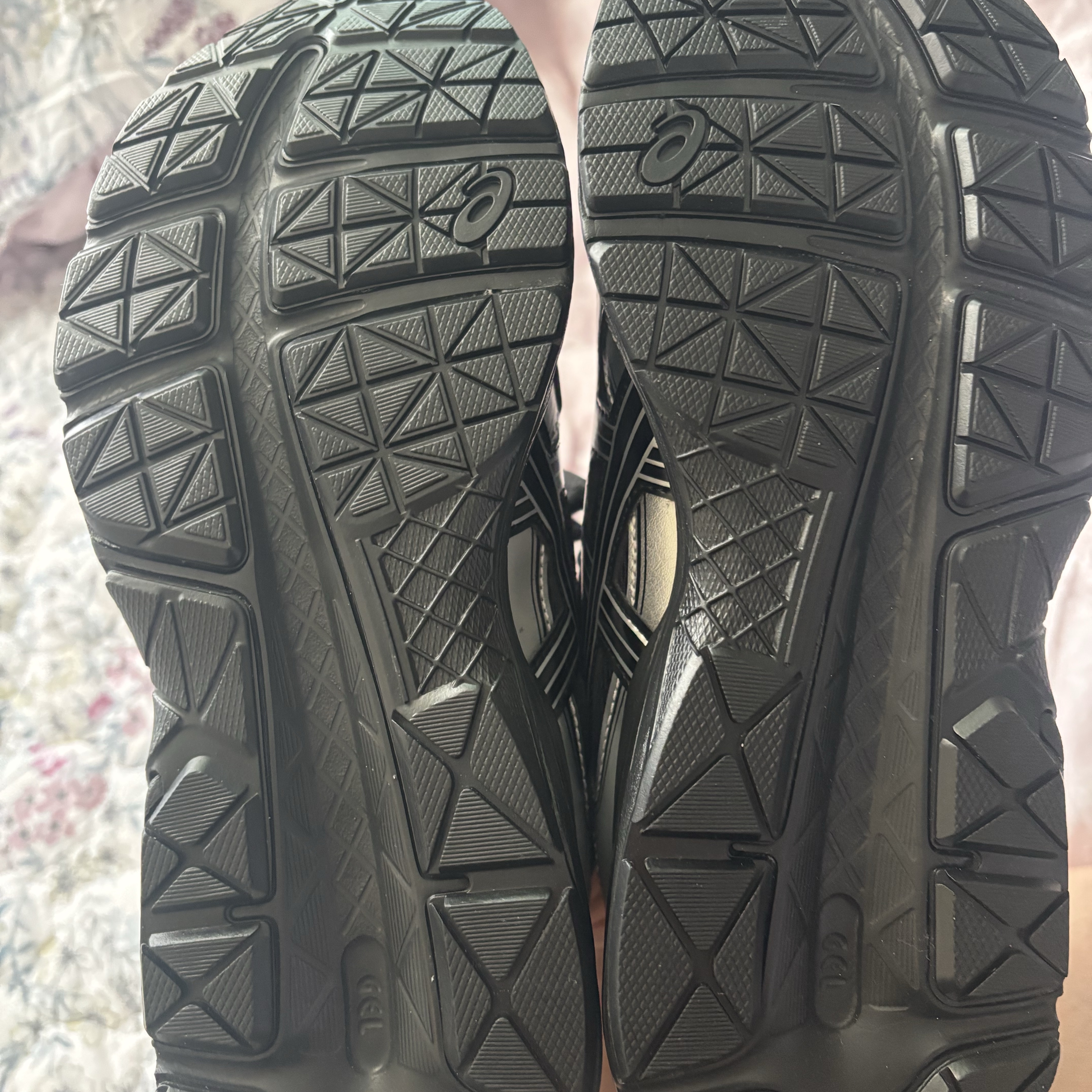 (GS) Asics Gel Contana Black Silver 착용 스타일 - 2