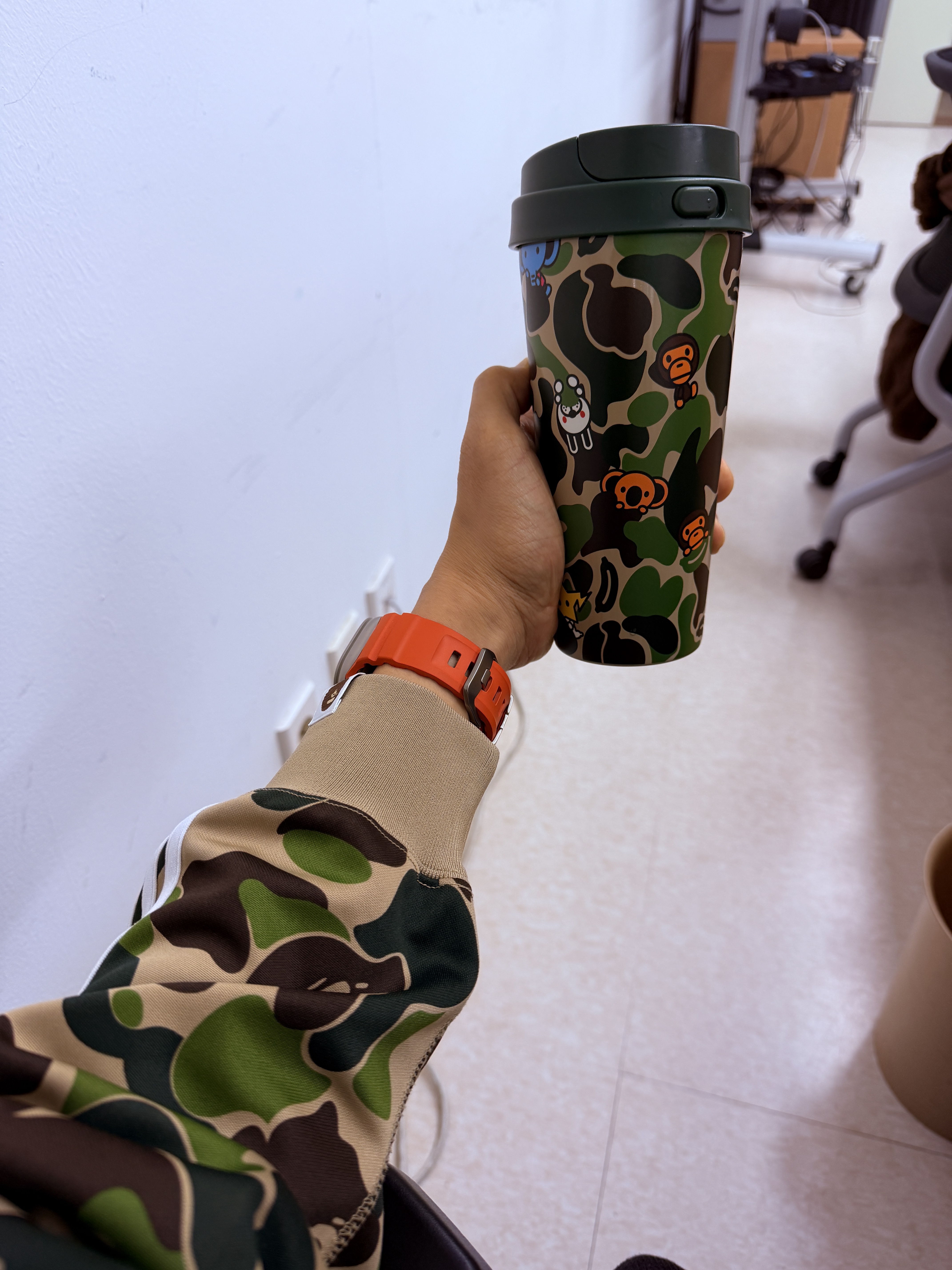 Starbucks x BAPE Baby Milo Tumbler 473ml, Adidas x BAPE Shark Track Hoodie Jacket Crew Green - KR Sizing 착용 스타일 - 2