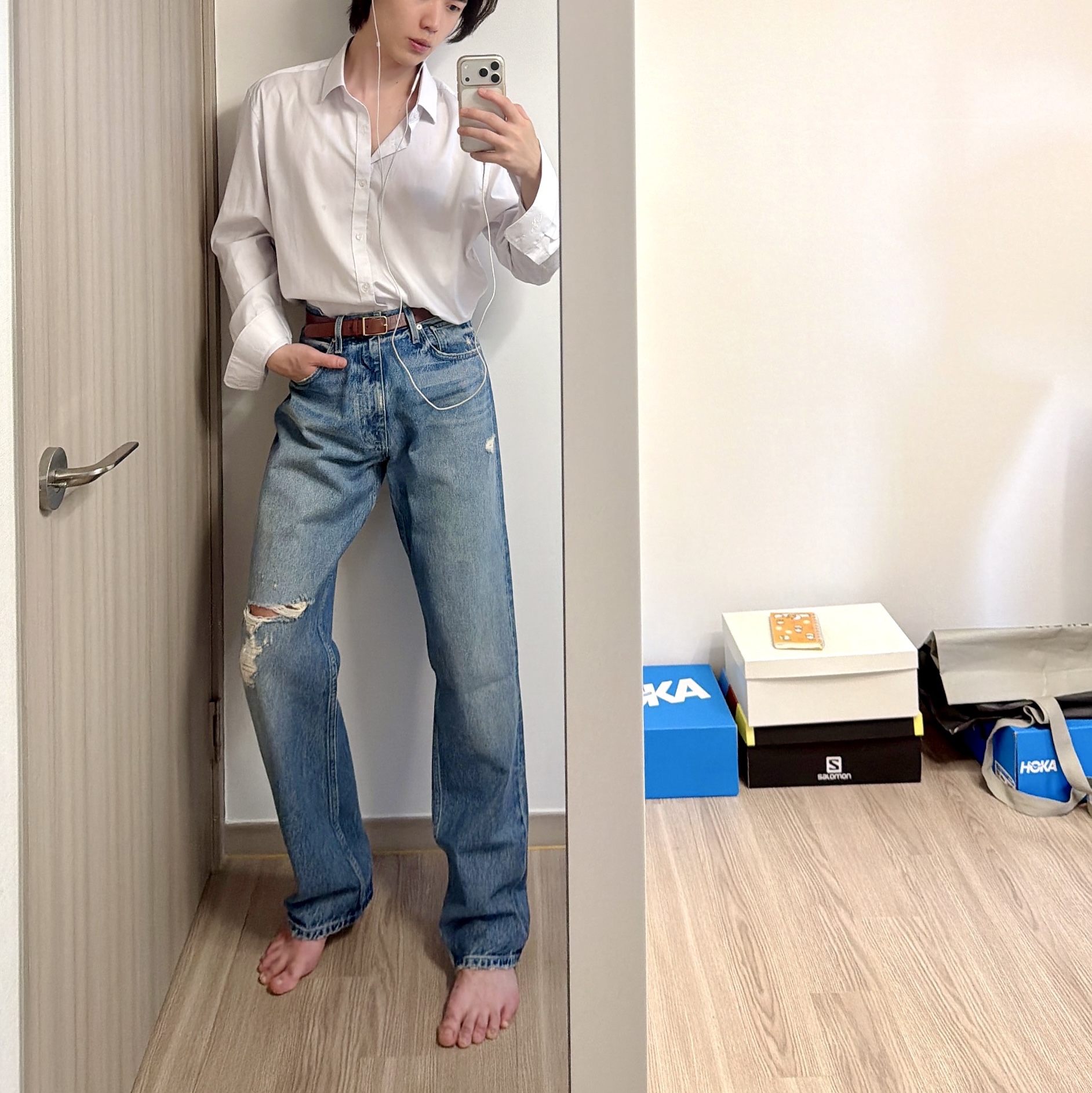 Yeezy Gap Engineered By Balenciaga 5 Pocket Denim Pants Blue 착용 스타일 - 2