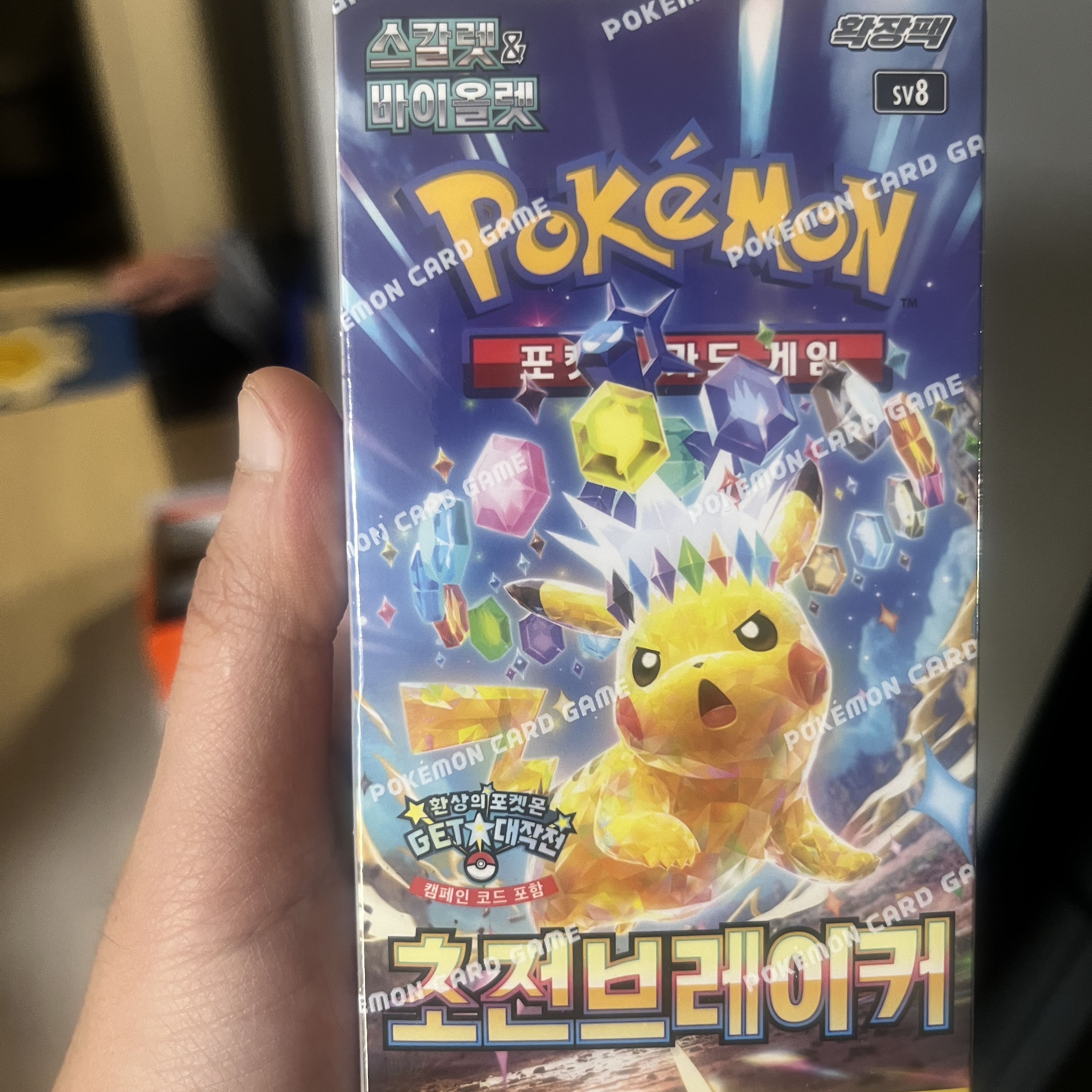 Pokemon TCG Scarlet & Violet Expansion Pack Surging Sparks Box (Pack of 30) 착용 스타일