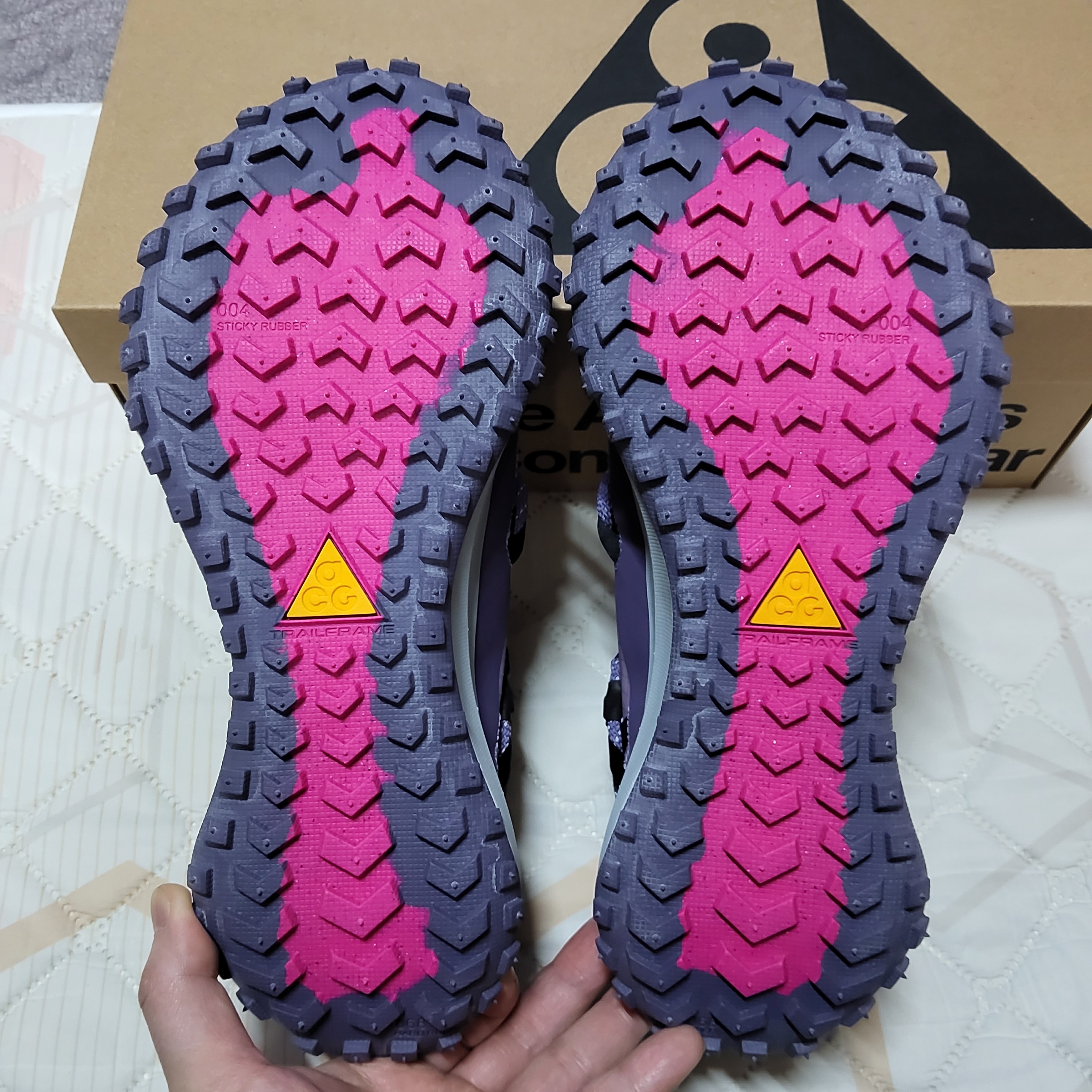 Nike ACG Mountain Fly Low Canyon Purple 착용 스타일 - 8