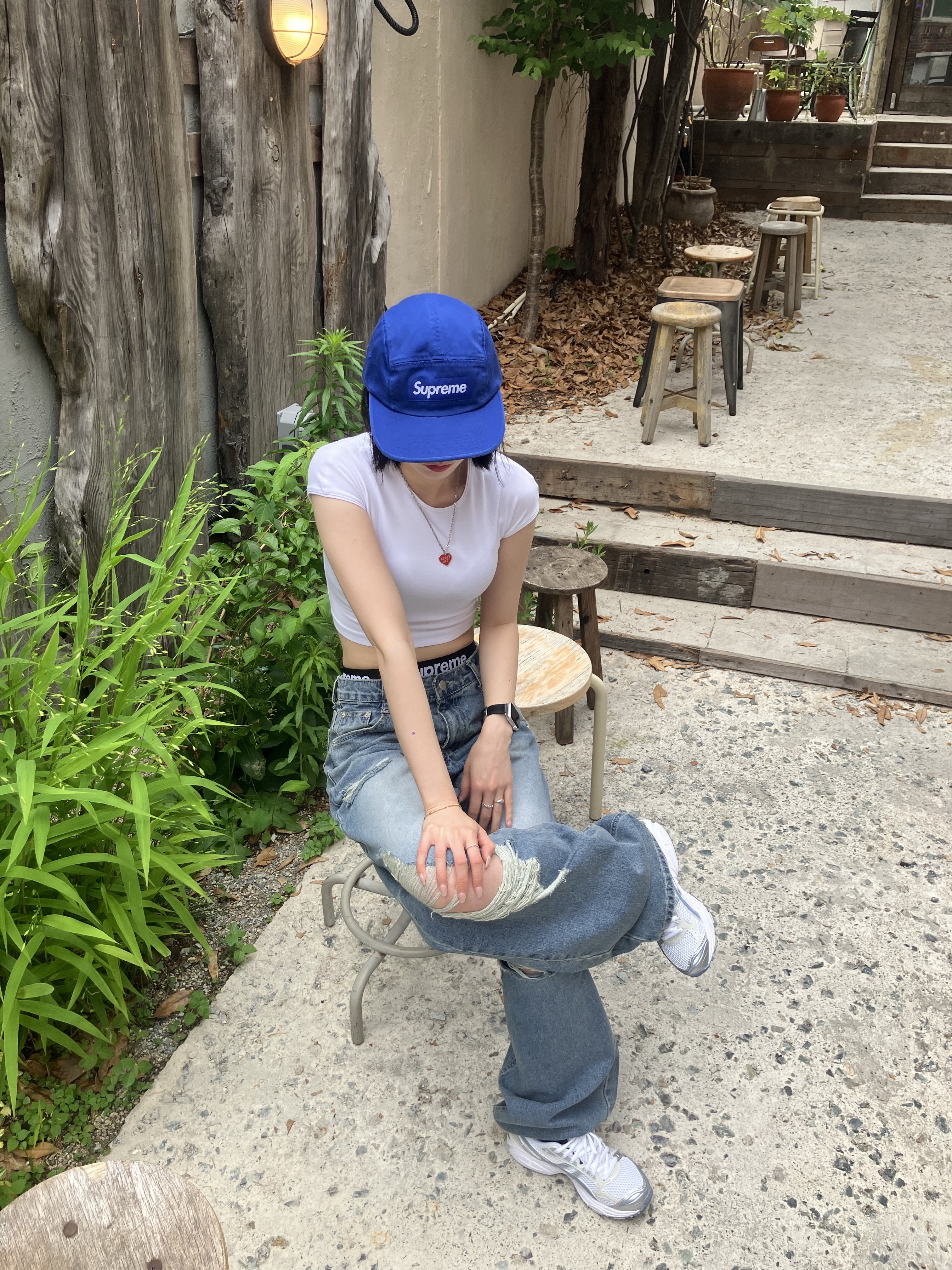 Supreme Washed Chino Twill Camp Cap Silver - 25SS, Gentle Monster x Maison Margiela MM206 Black Gray 착용 스타일 - 4