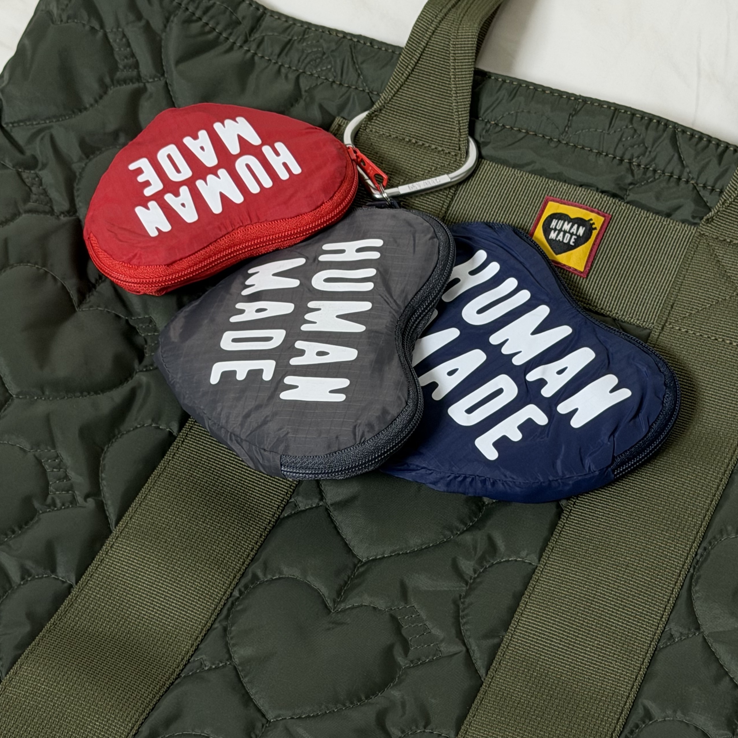 Human Made Heart Quilting Tote Olive Drab, Human Made Heart Carabiner Silver 착용 스타일