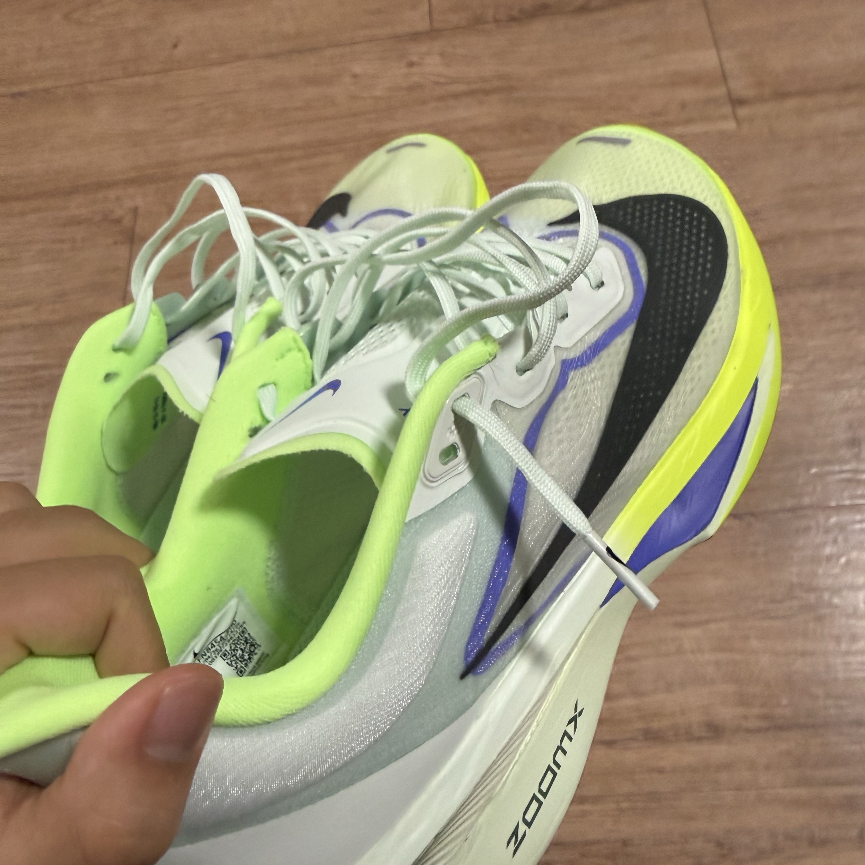 Nike Zoom Fly 6 Barely Green Volt Ice 착용 스타일 - 1