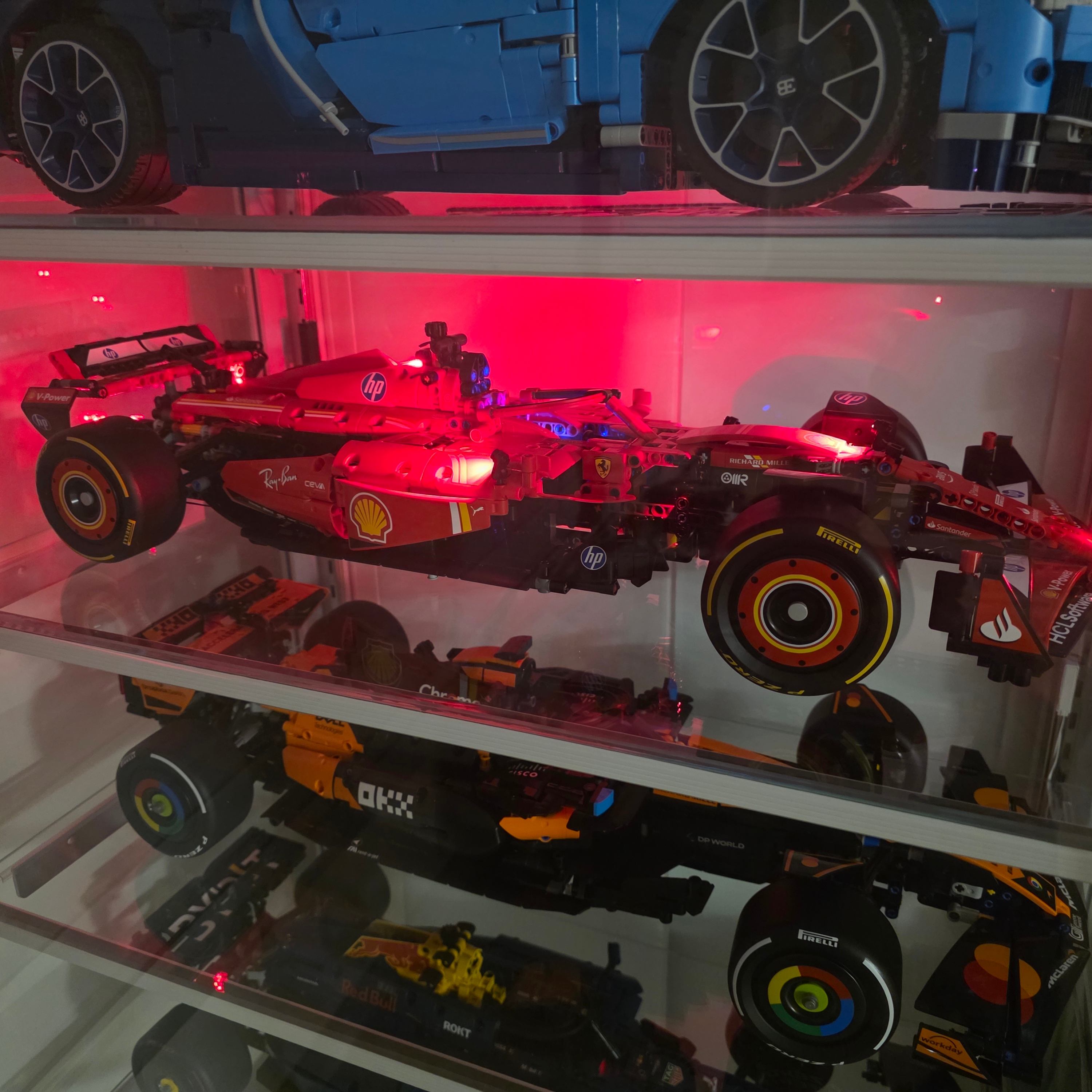 Lego Ferrari SF-24 F1 Car 착용 스타일