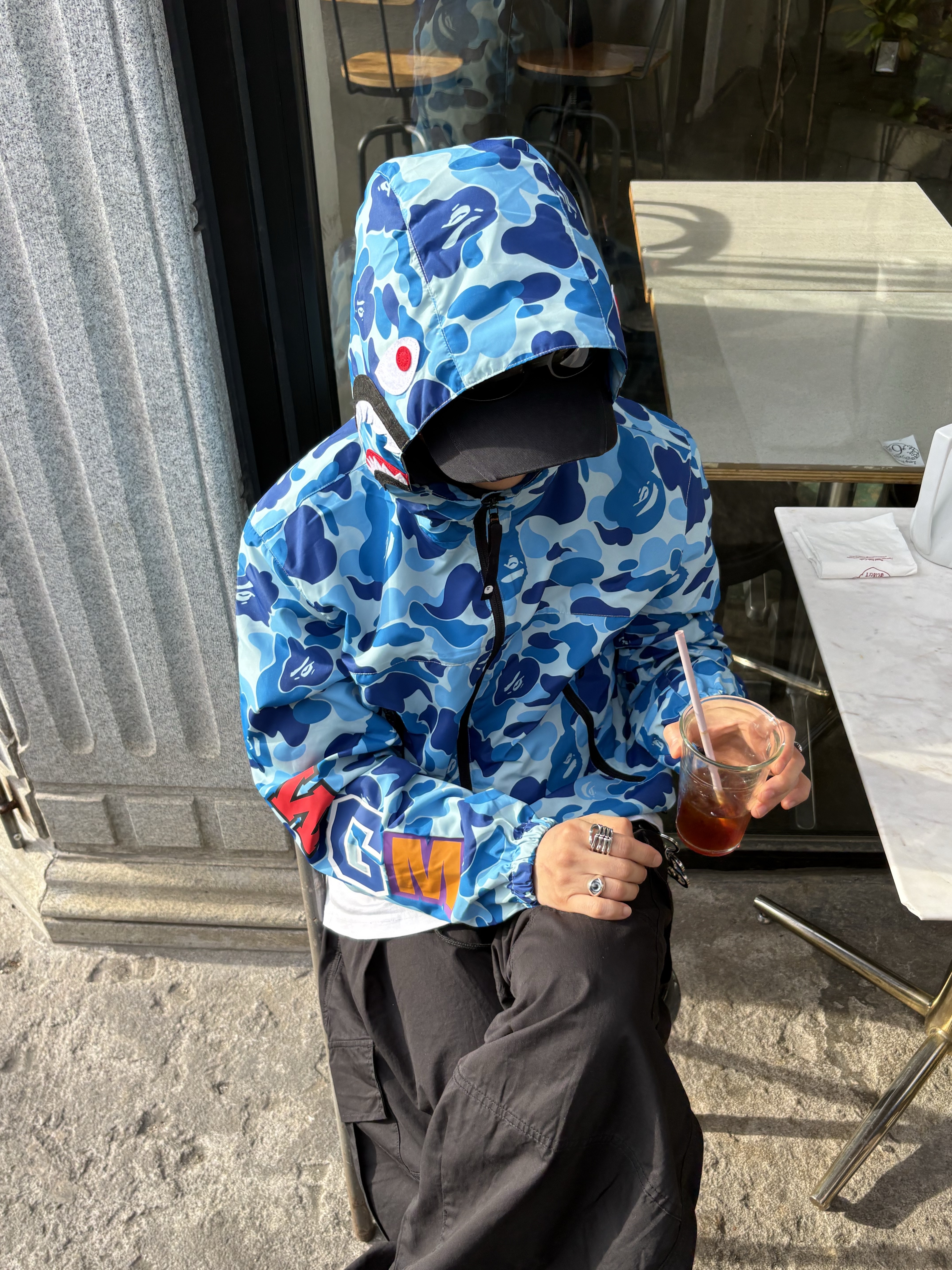 BAPE ABC Camo Shark Hoodie Jacket Blue, Stussy Parts & Service Mesh Cap Black 착용 스타일 - 2