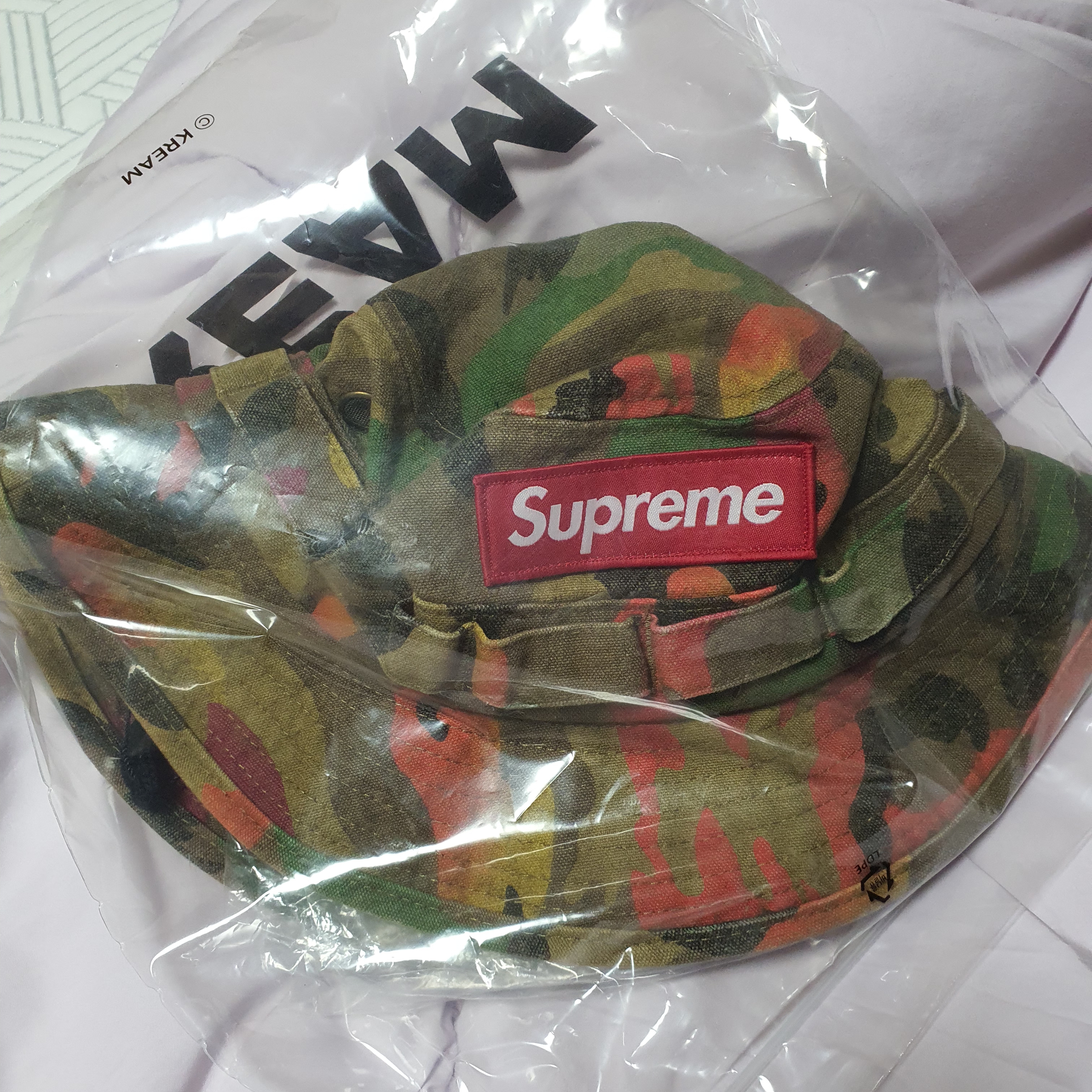 Supreme Washed Canvas Boonie Tan Camo - 24SS 착용 스타일