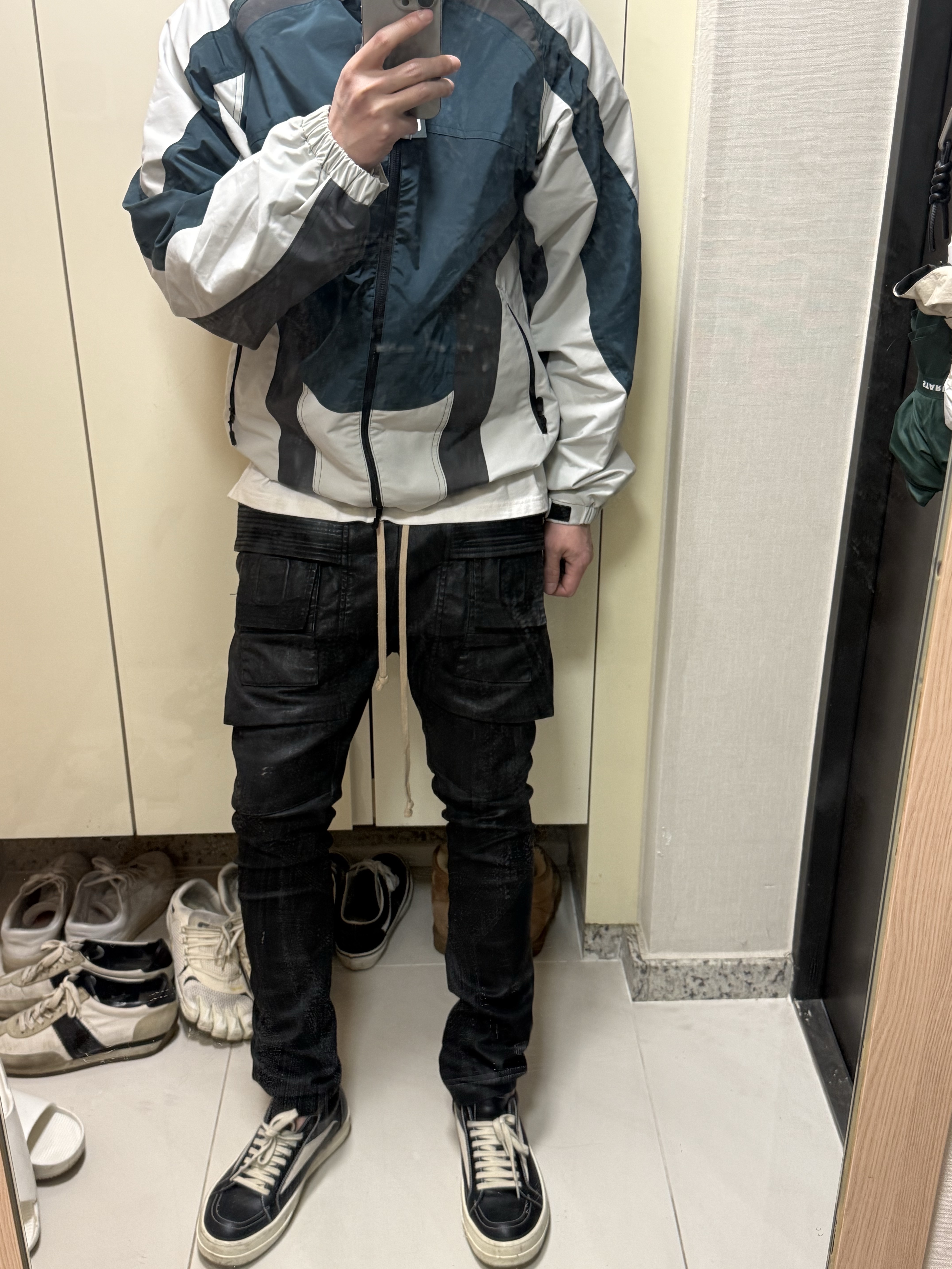 Undermycar Emerald Block Shell Parka Emerald 착용 스타일 - 2