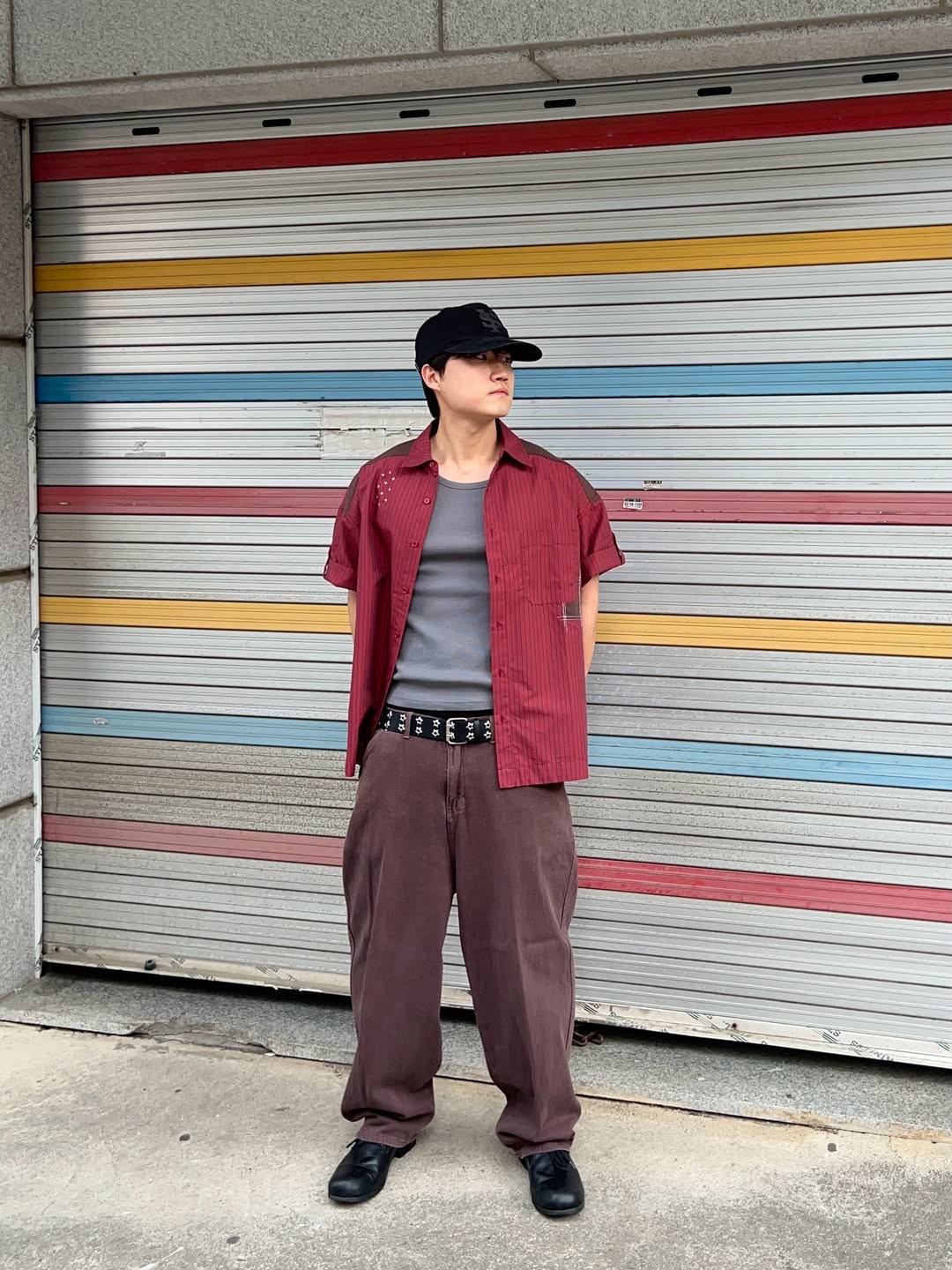 MAINBOOTH Patchwork Roll-up Shirt Red 착용 스타일 - 3