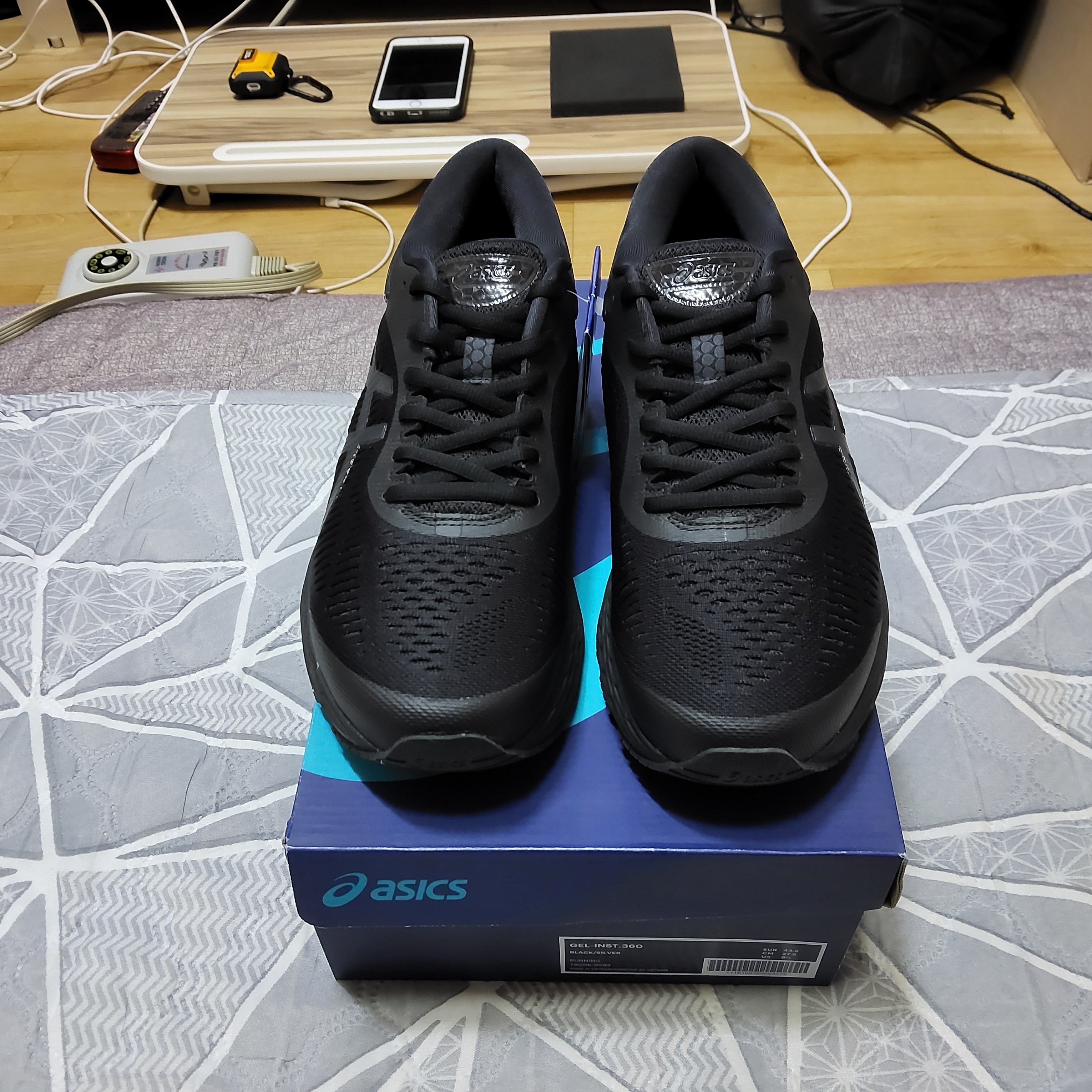 Asics Gel-Kayano 25 Glacier Grey 착용 스타일 - 3