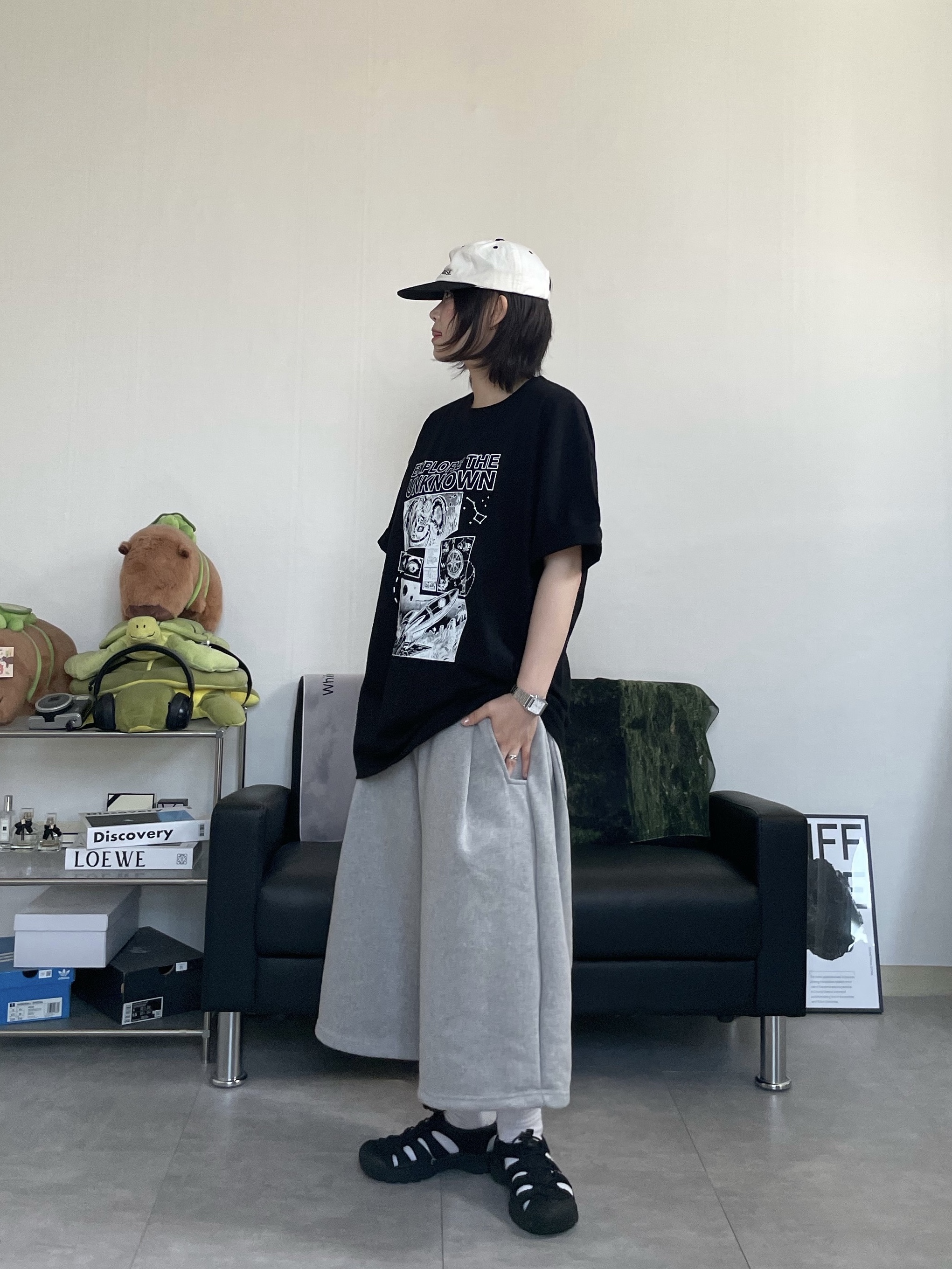 Hello Sunrise  Two Tone Washed OG Logo 6panel Cap Off White & Black 착용 스타일 - 3