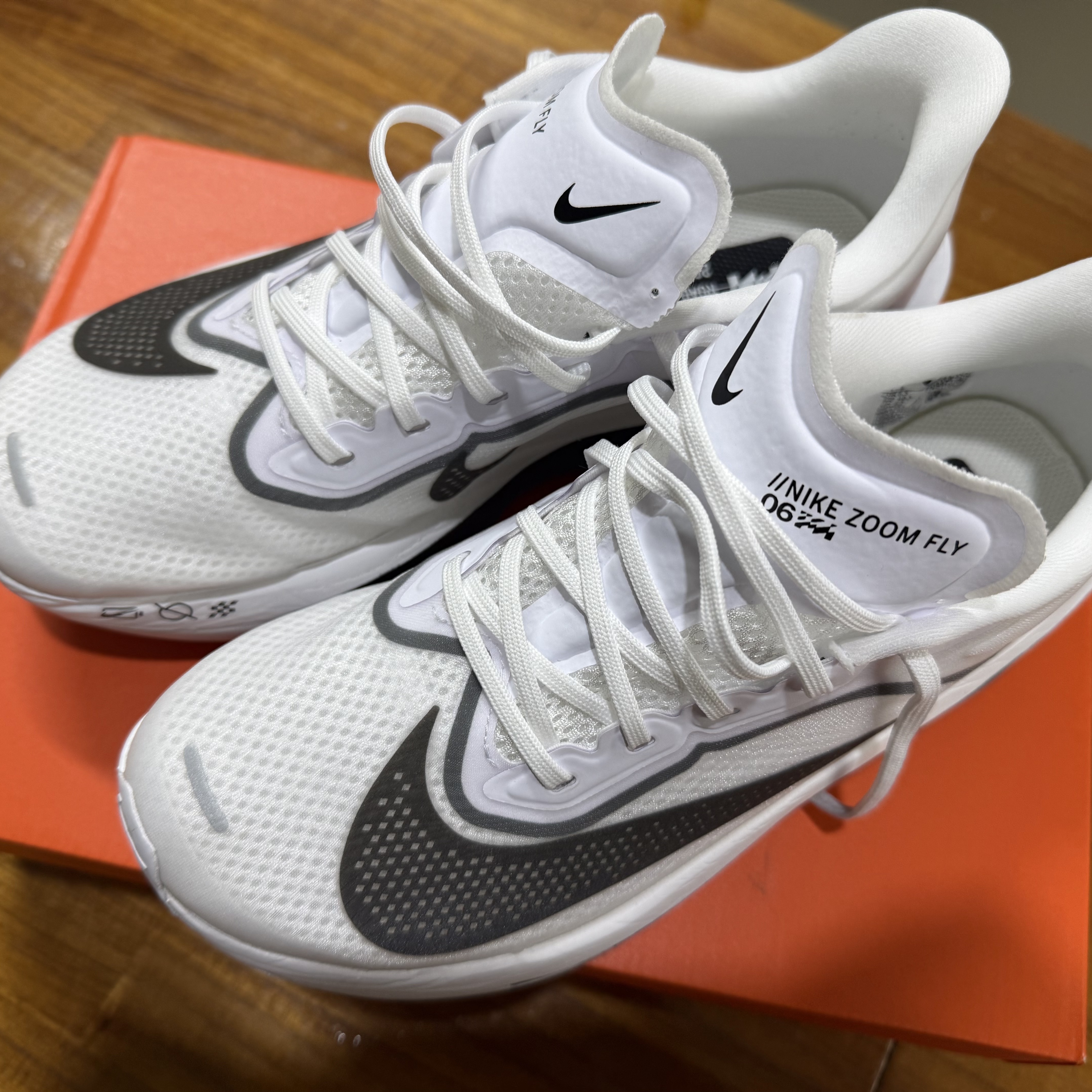 Nike Zoom Fly 6 White Smoke Grey 착용 스타일