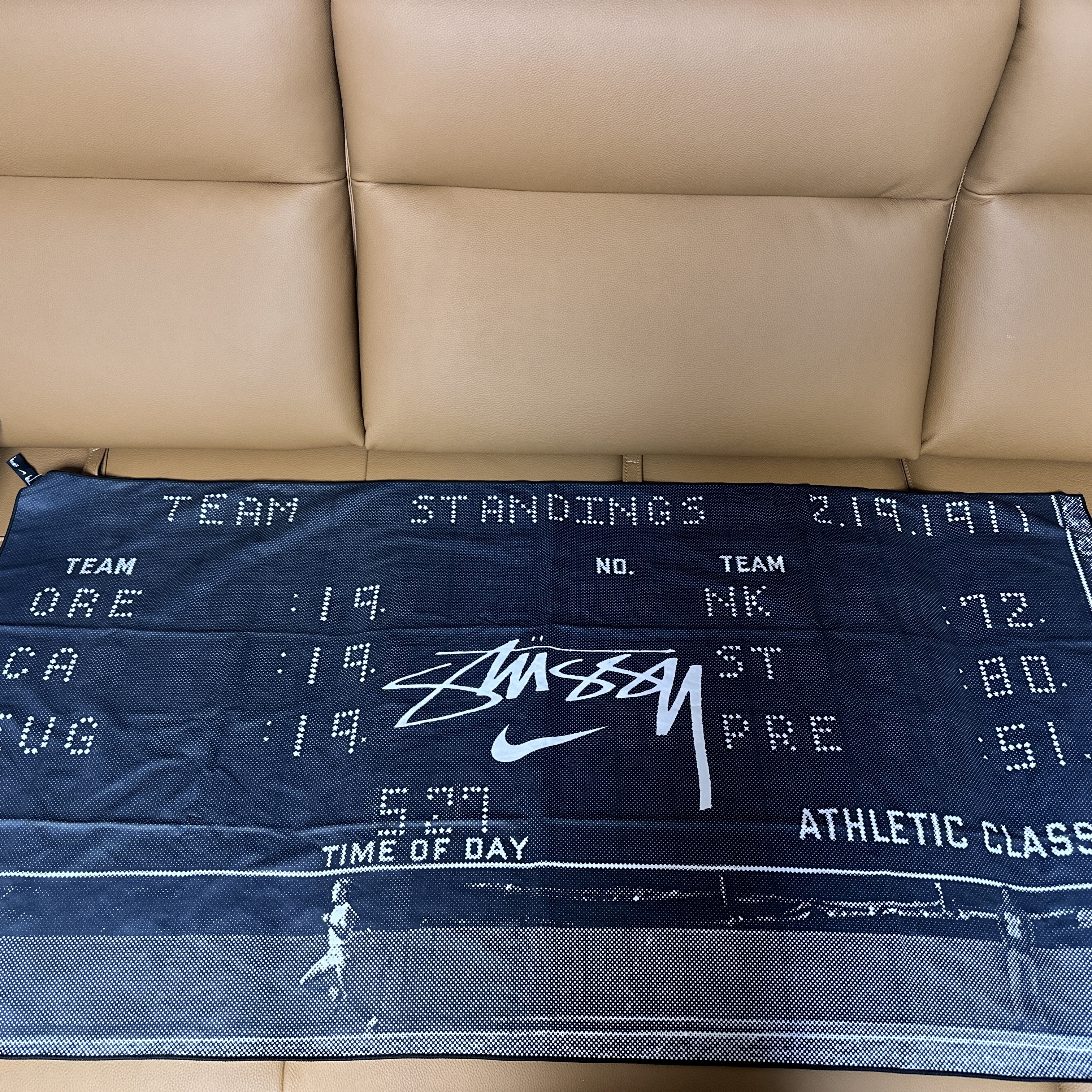 Nike x Stussy Towel Black 착용 스타일